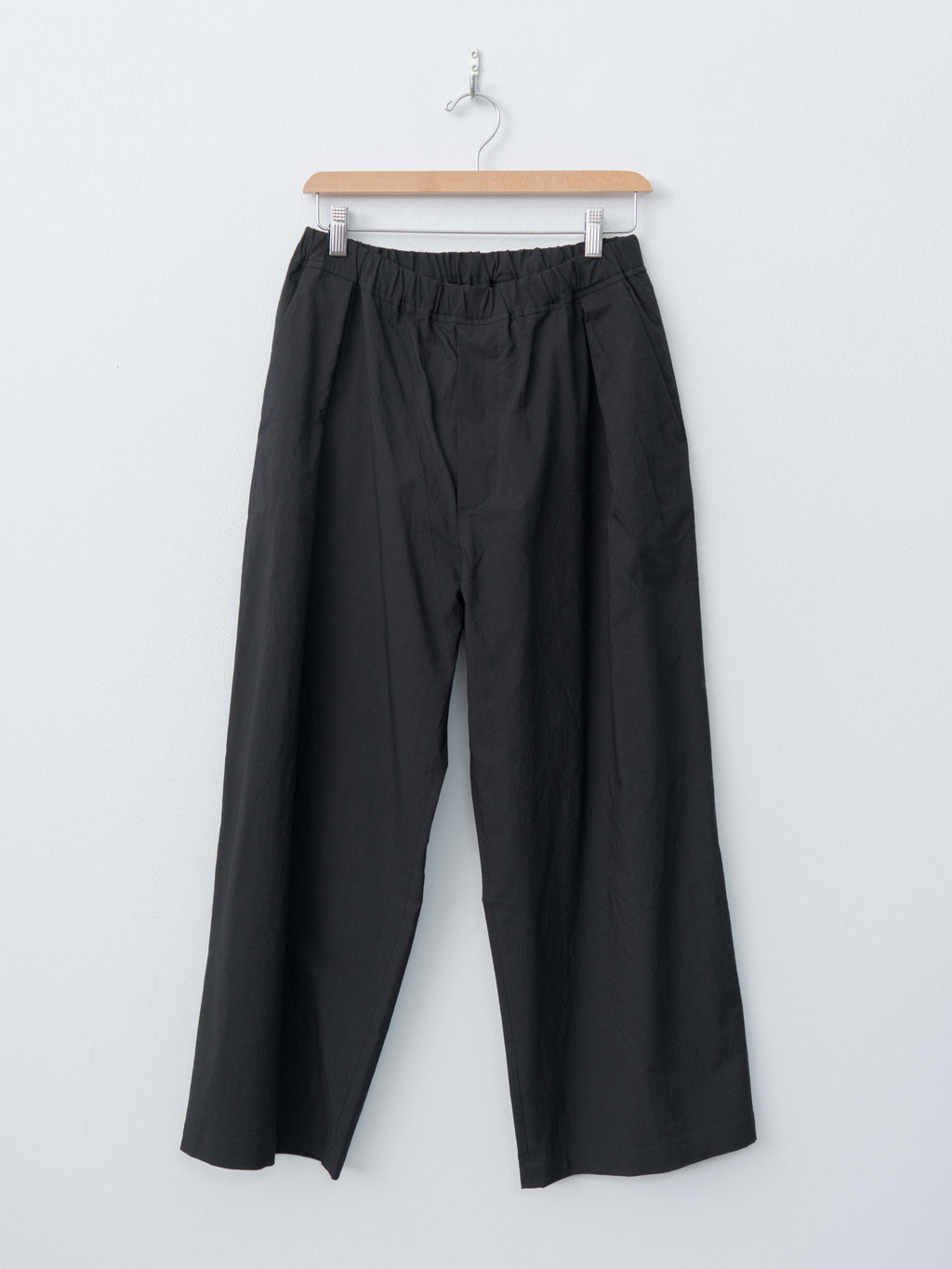 Namu Shop - Veritecoeur C/N Tuck Pants - Sumi Black