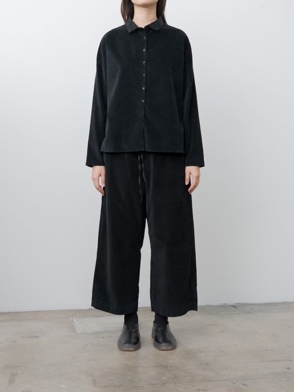 Namu Shop - Album di Famiglia Short Collar Shirt V - Black