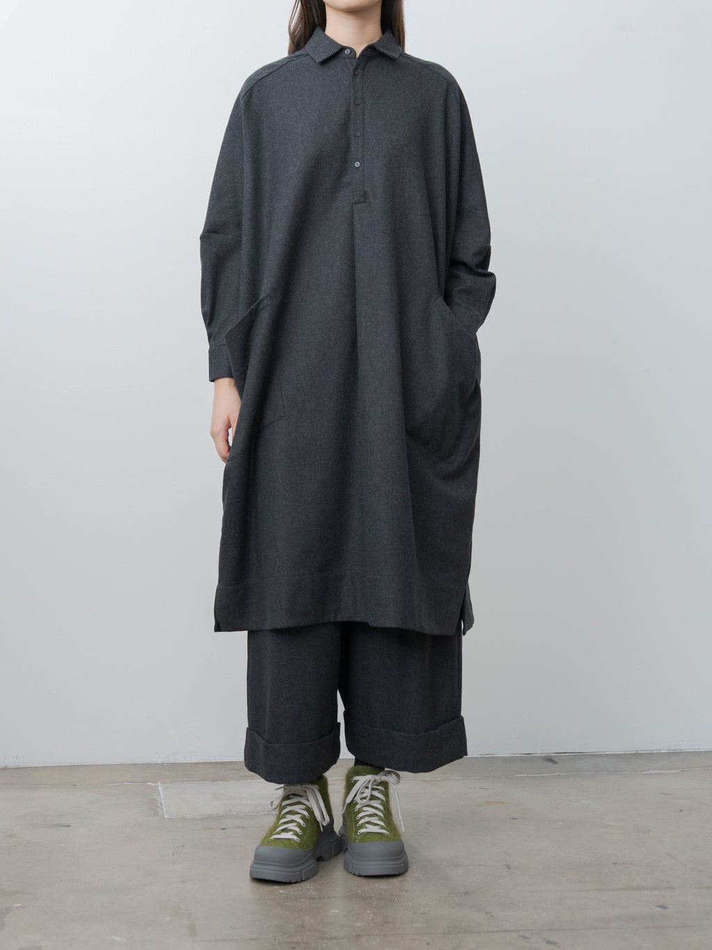 Namu Shop - Toogood The Baker Trouser - Wool Cash Flannel Charcoal