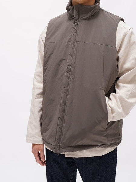 mu様_Kaptain Sushine / REVERSIBLE VEST Kaptain Sunshine Reversible Down Vest | Black | FARFETCH