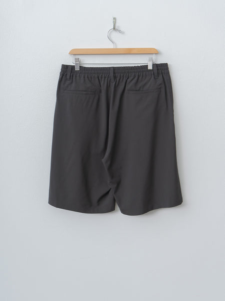 Yoke Wool Washer Tropical 2Pleated Easy Shorts - Carbon | Namu Shop