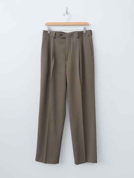 Light Wool Max Gabardine Two-Tuck Slacks - Dark Olive Brown