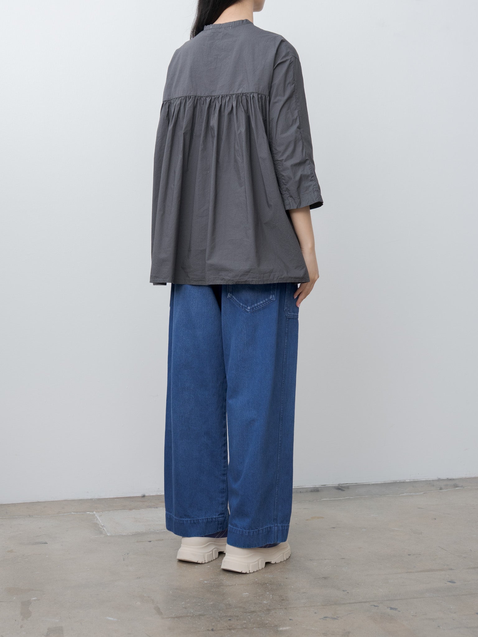 Namu Shop - Veritecoeur Gathered Blouse - Sumikuro (Charcoal Black)