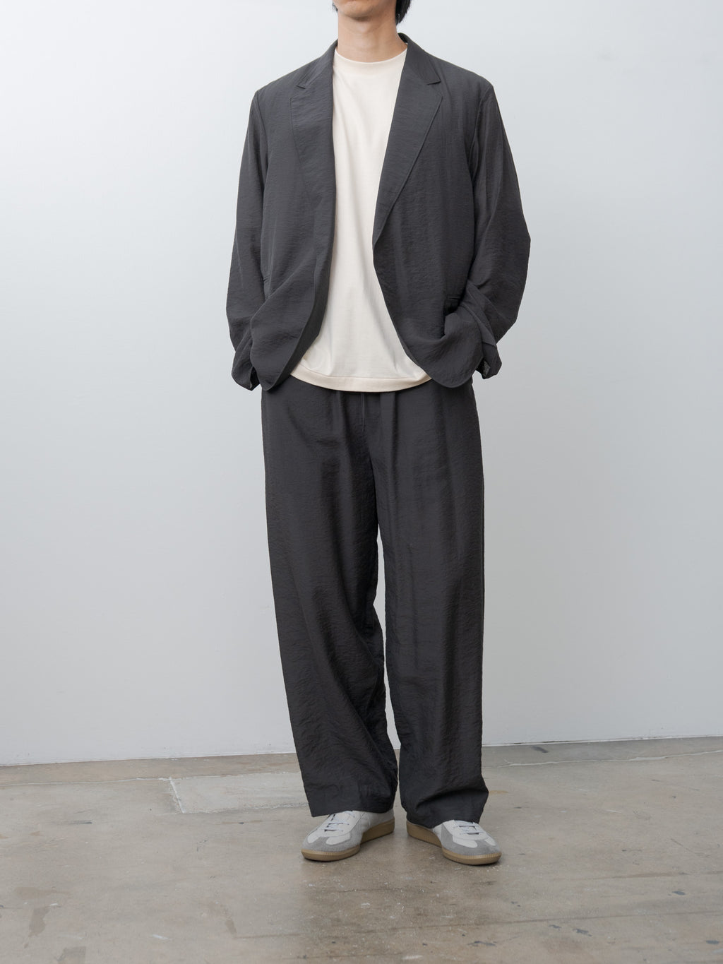 Namu Shop - Blurhms Ny-Vi-Li Side Seamless Slacks - Charcoal Brown