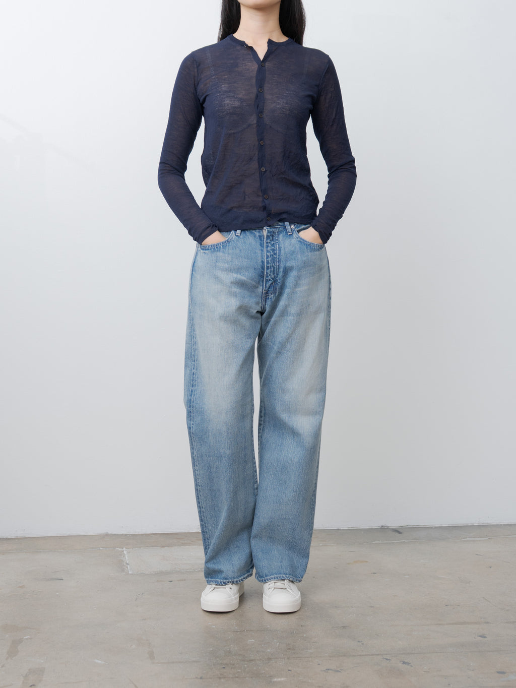 Wrinkled Wool Polyester High Gauge Knit Crew Neck Cardigan - Navy