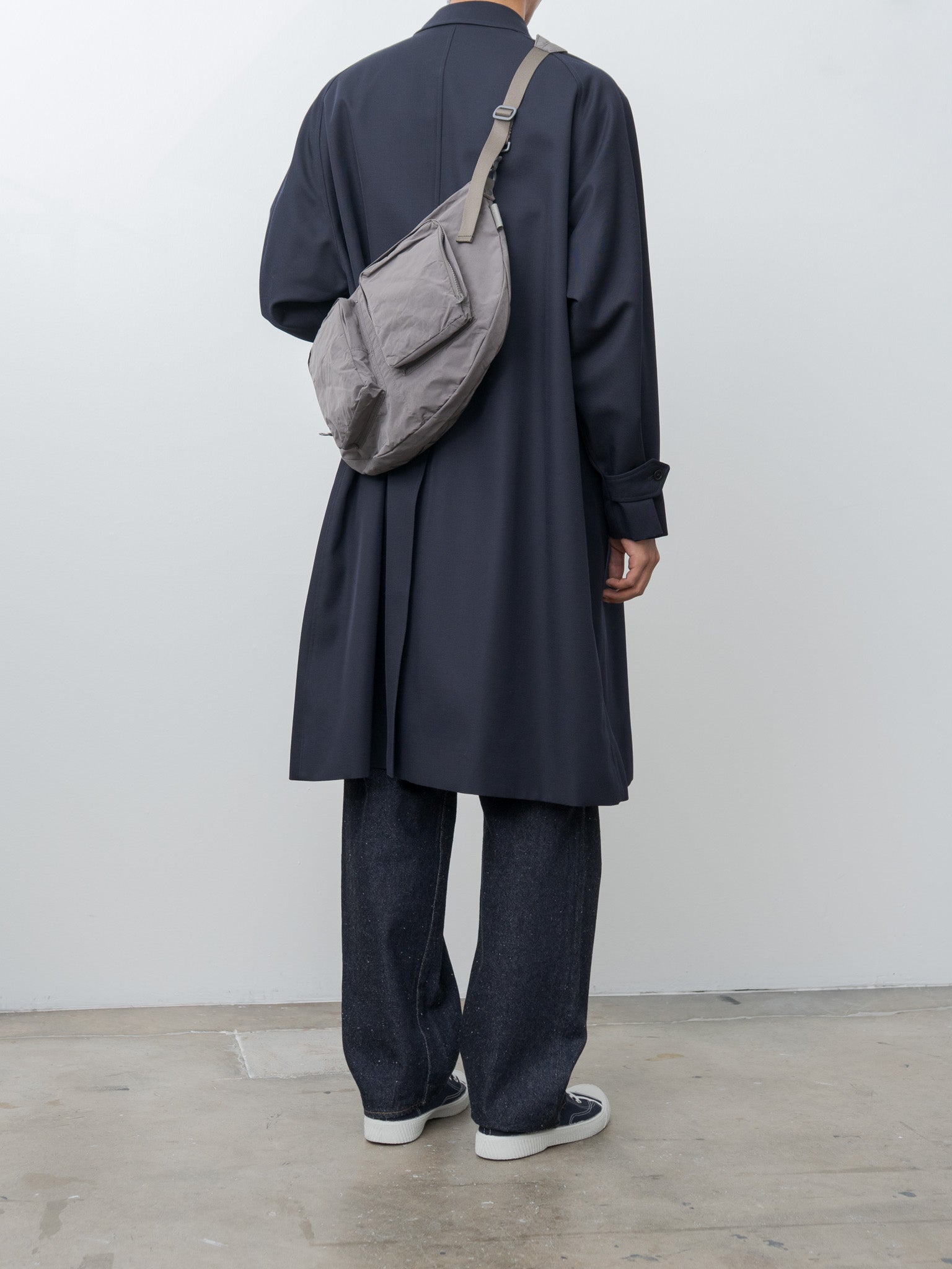 Namu Shop - Amiacalva Split Yarn Bodybag - Gray