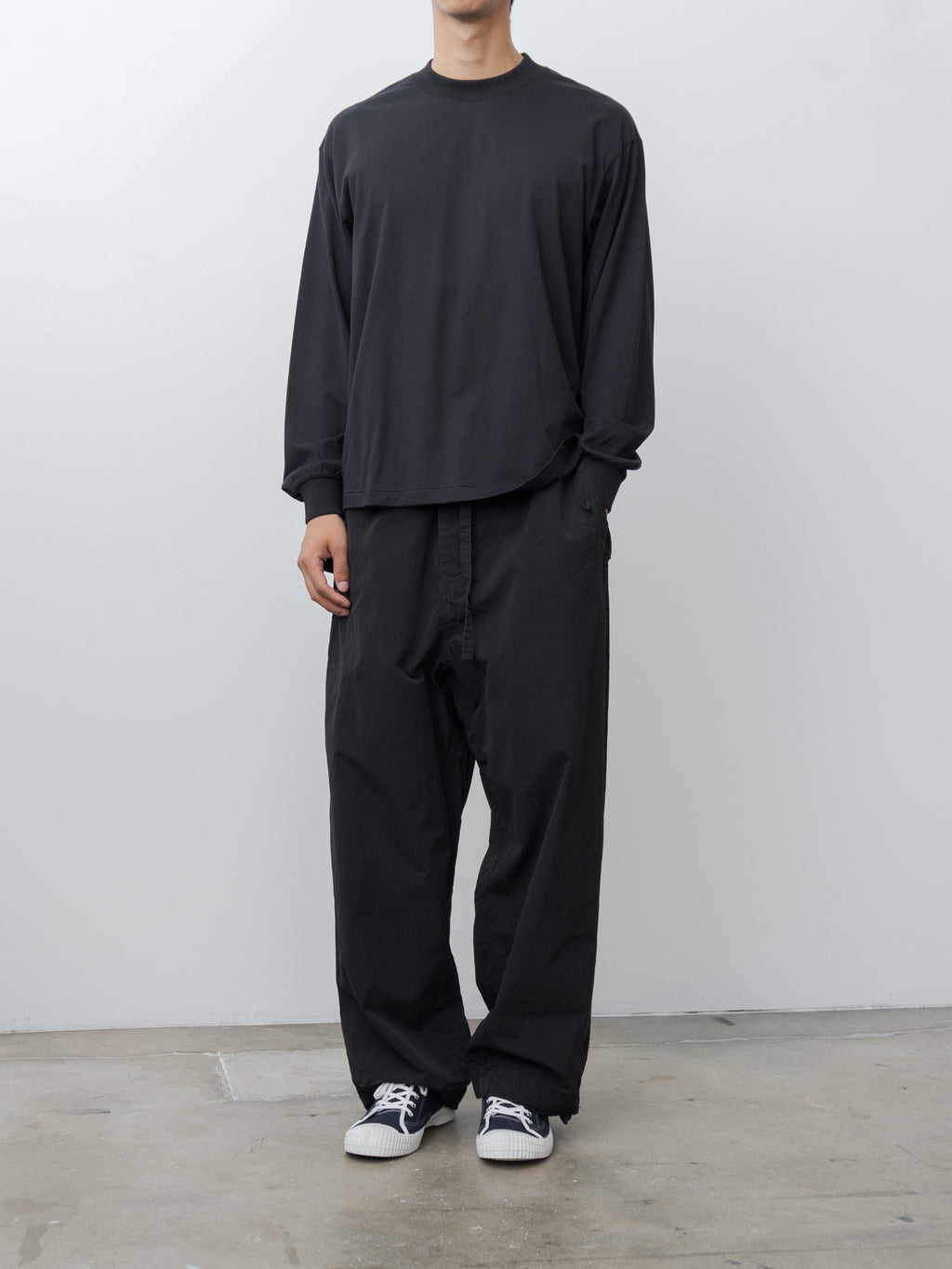 Suvin Supima Tube L/S Tee Light - Black