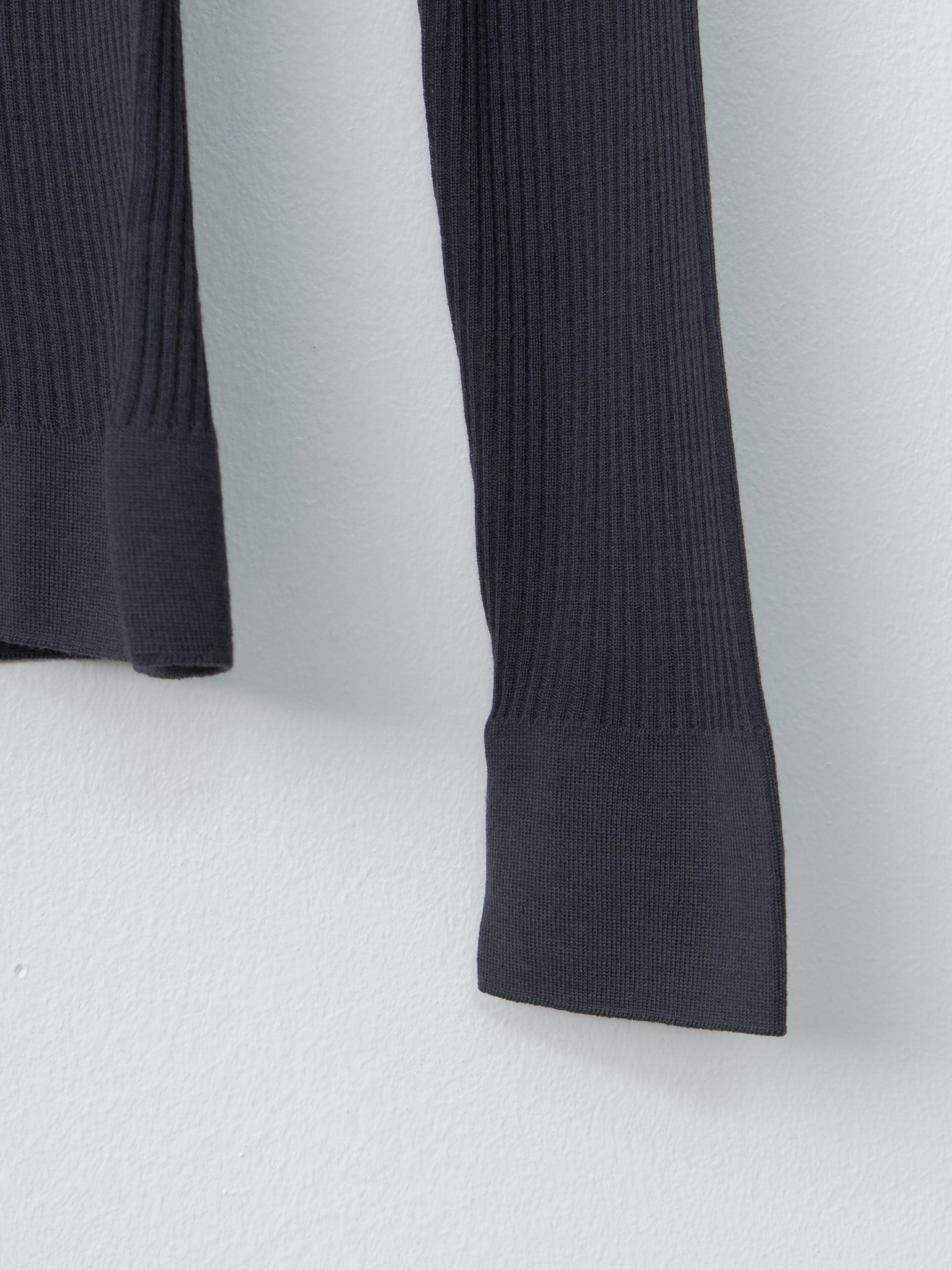Namu Shop - Lemaire Seamlesss High Neck Top - Granite Black