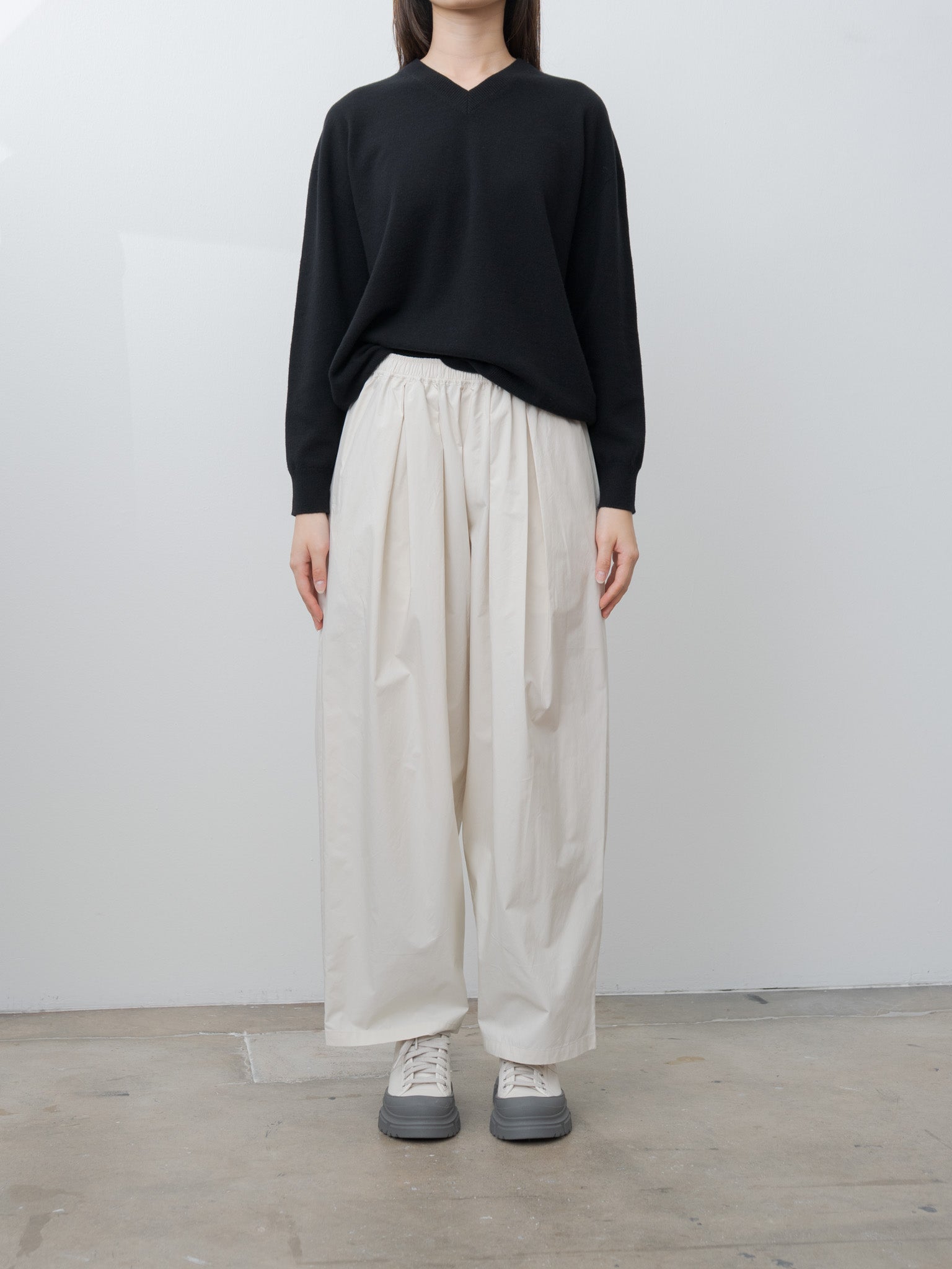 Namu Shop - Nicholson & Nicholson GINNY Sweater - Black
