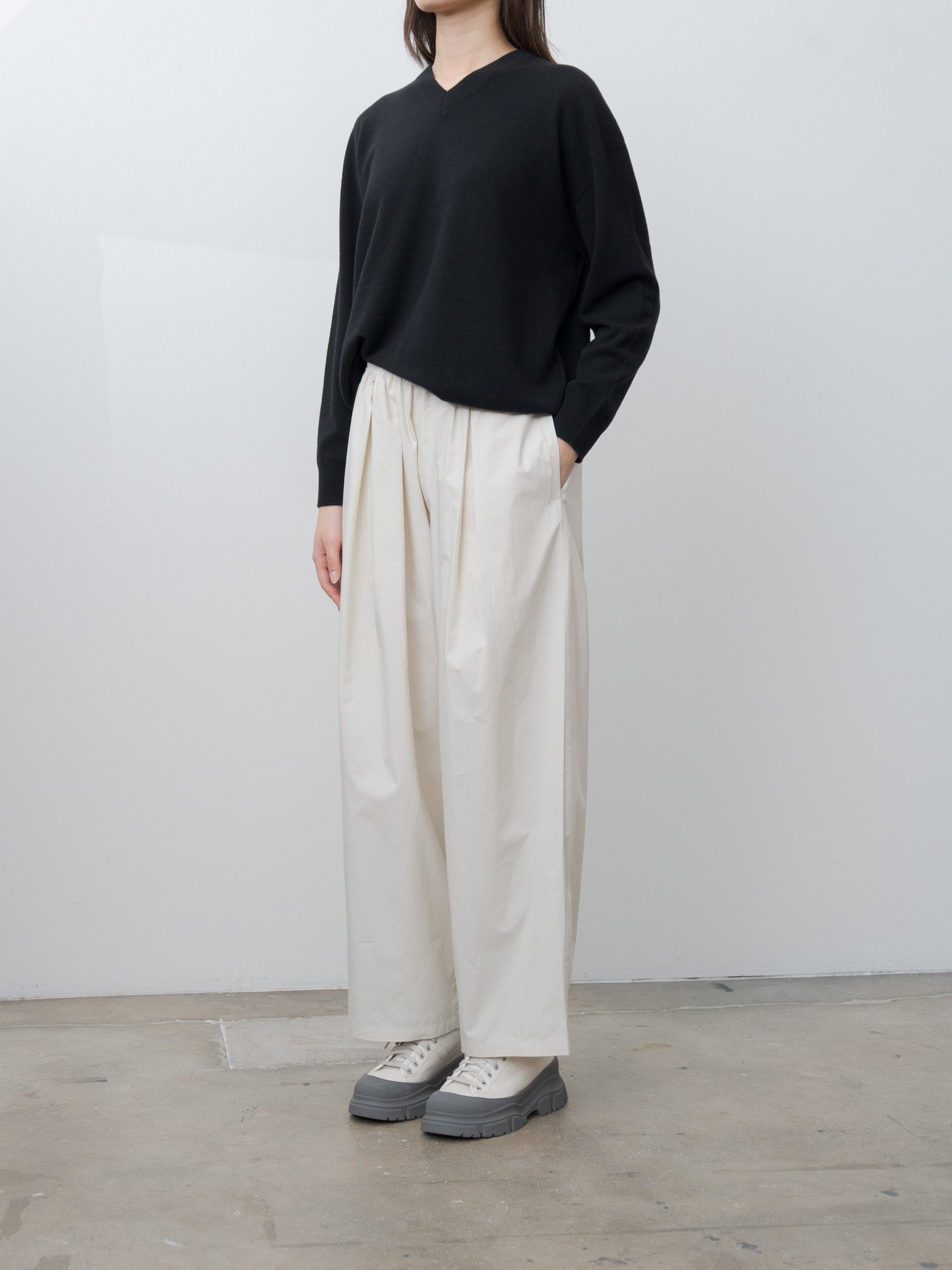 Namu Shop - Veritecoeur Box Pleats Easy Pants - Ivory