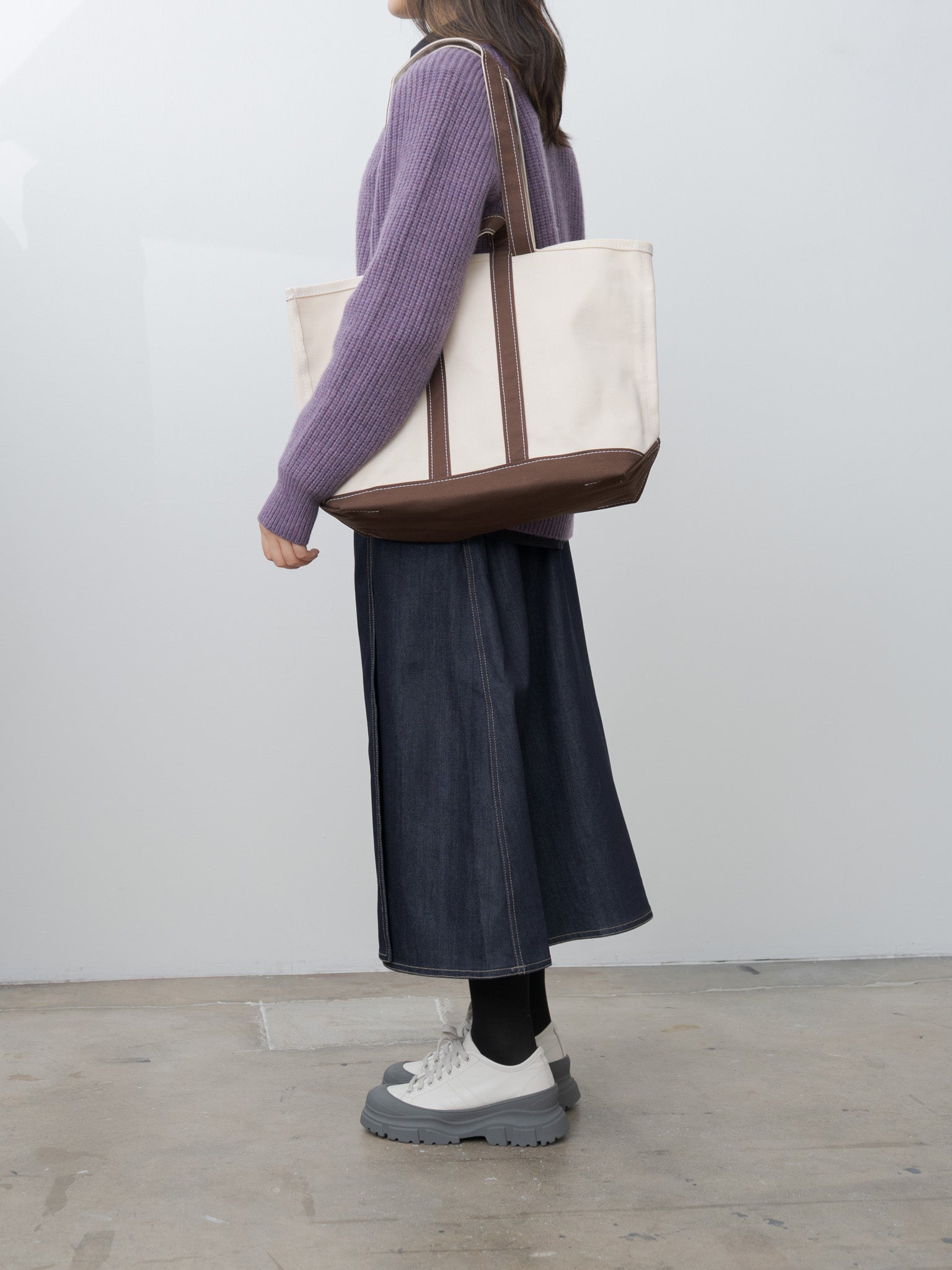 Namu Shop - Tembea Market Tote - Natural/Dark Chocolate