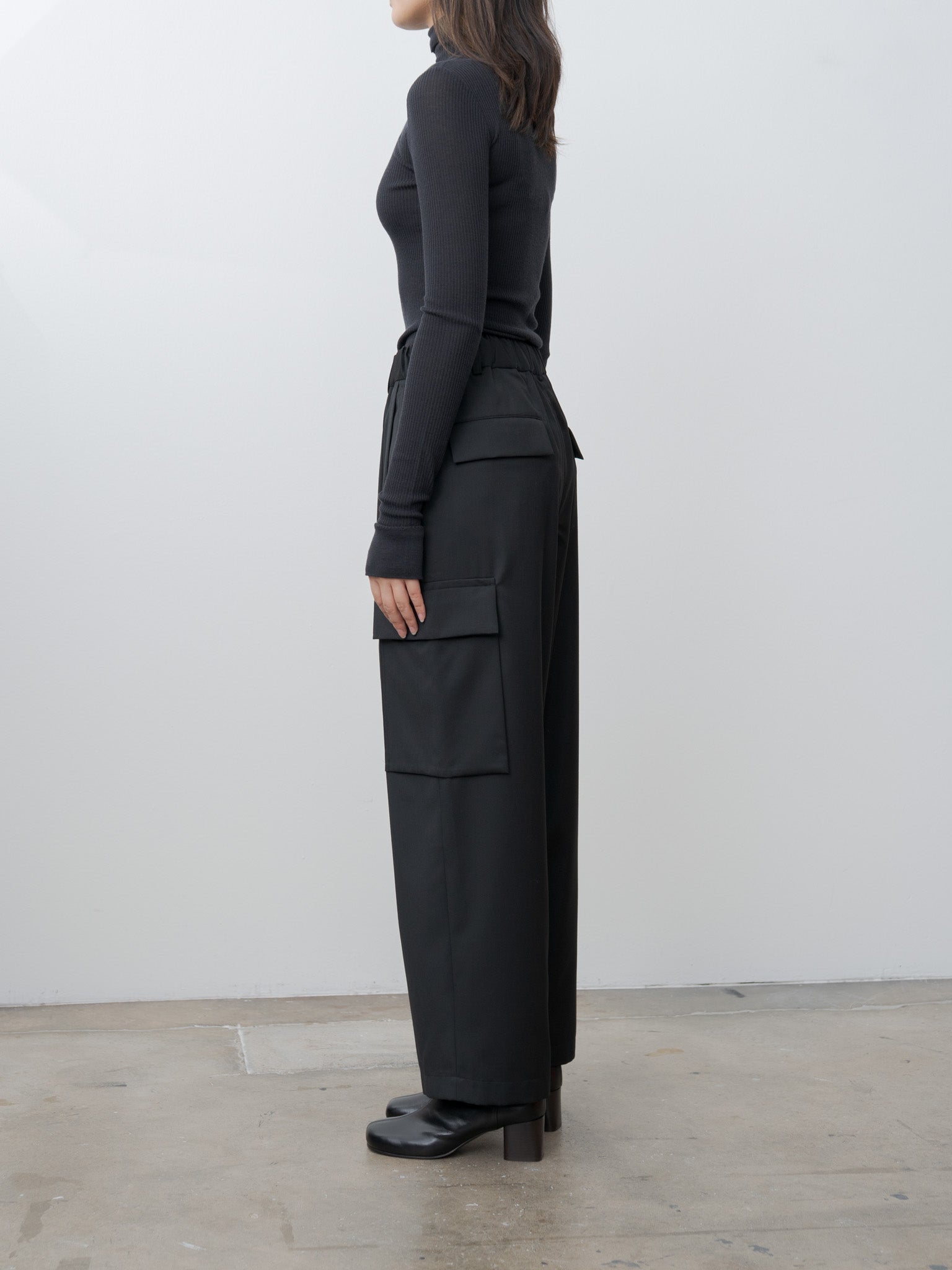 Namu Shop - Lemaire Seamlesss High Neck Top - Granite Black