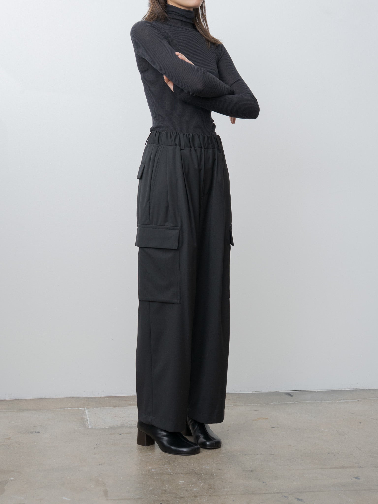 Namu Shop - Lemaire Seamlesss High Neck Top - Granite Black