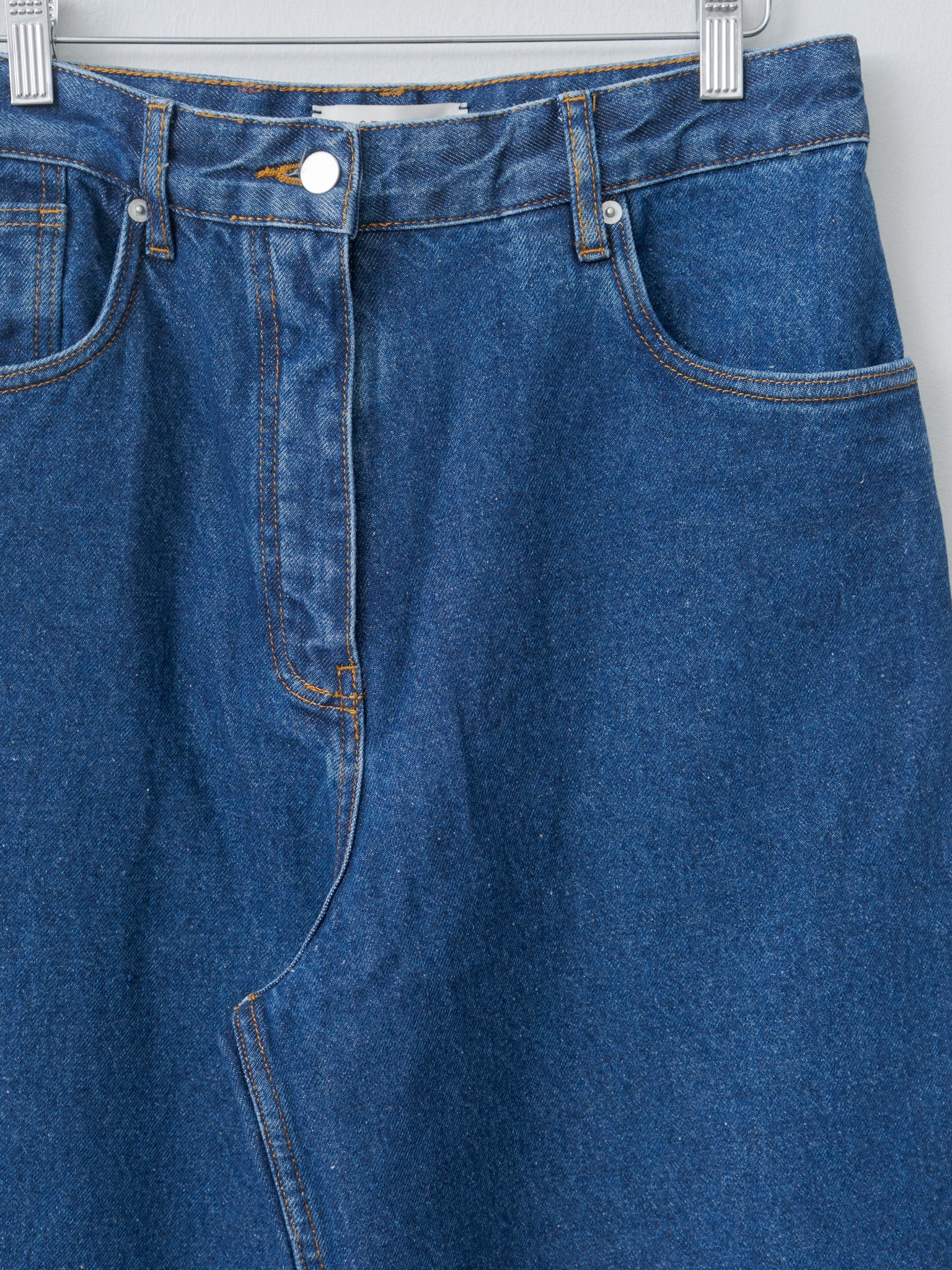 Neive Curved Leg Pant - Indigo Wash