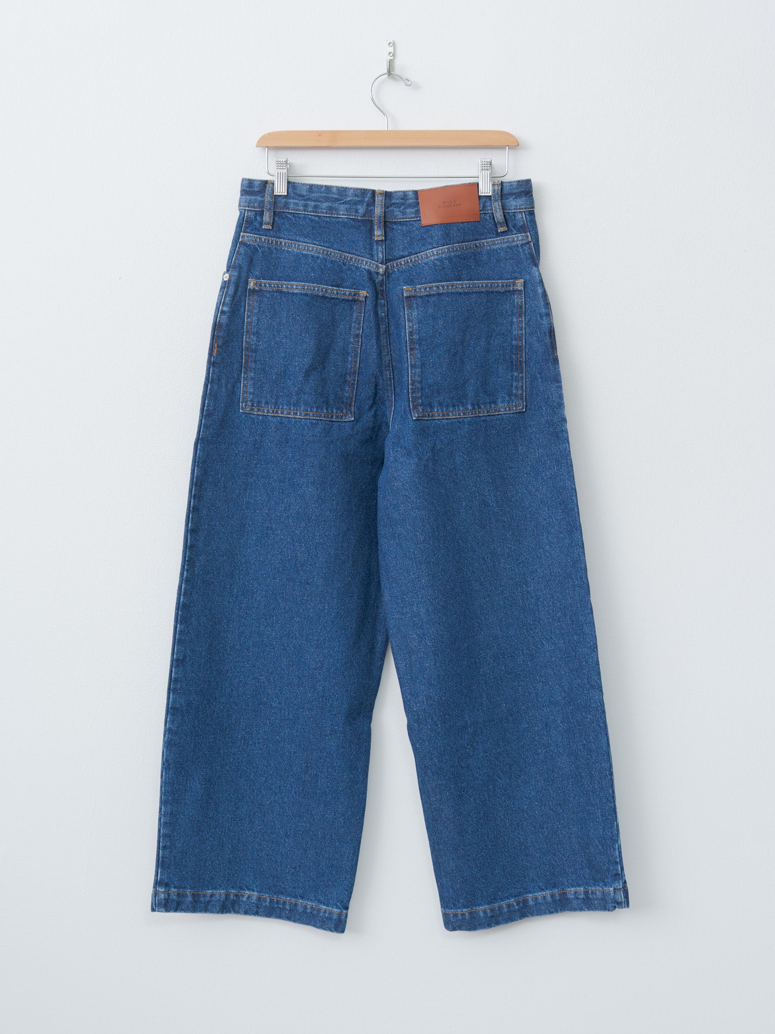 Neive Curved Leg Pant - Indigo Wash