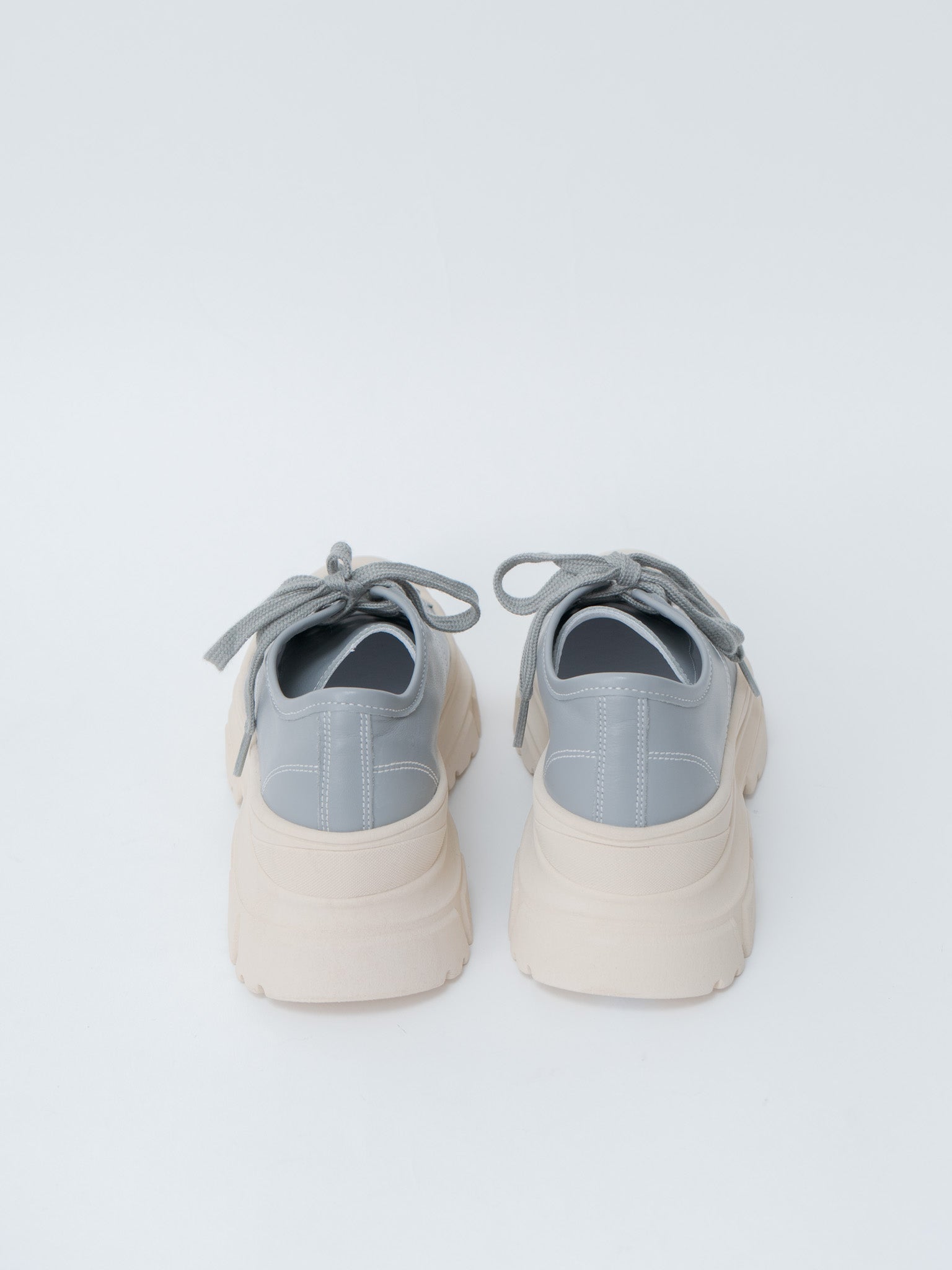 Feat Sneakers - Gray/Mastic Outsole