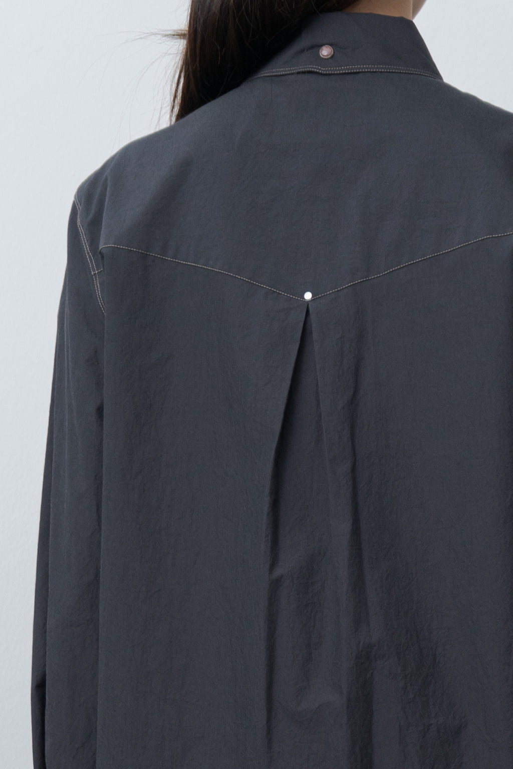 Chest-Pocket Fitted Shirt - Charcoal