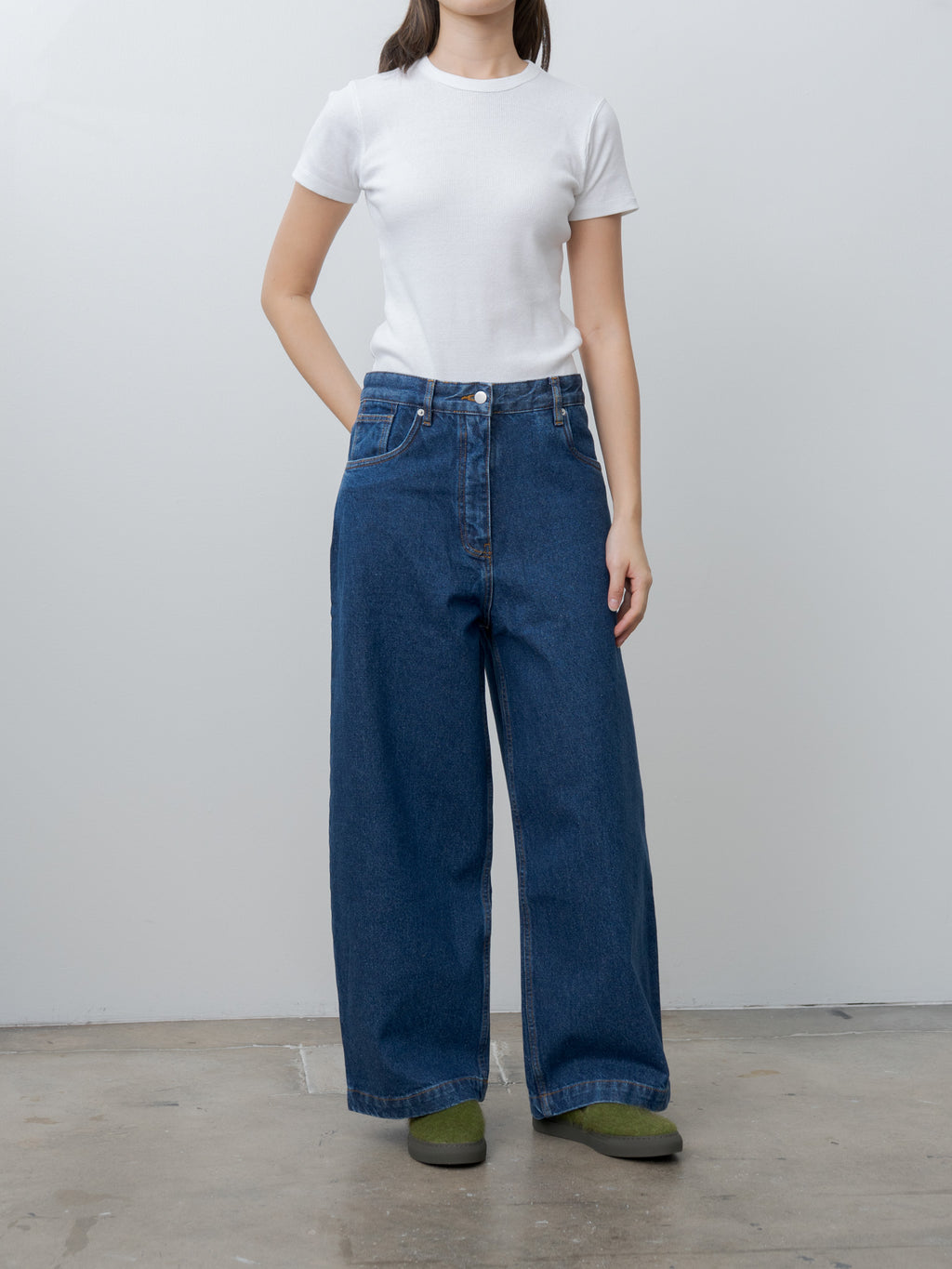 Neive Curved Leg Pant - Indigo Wash