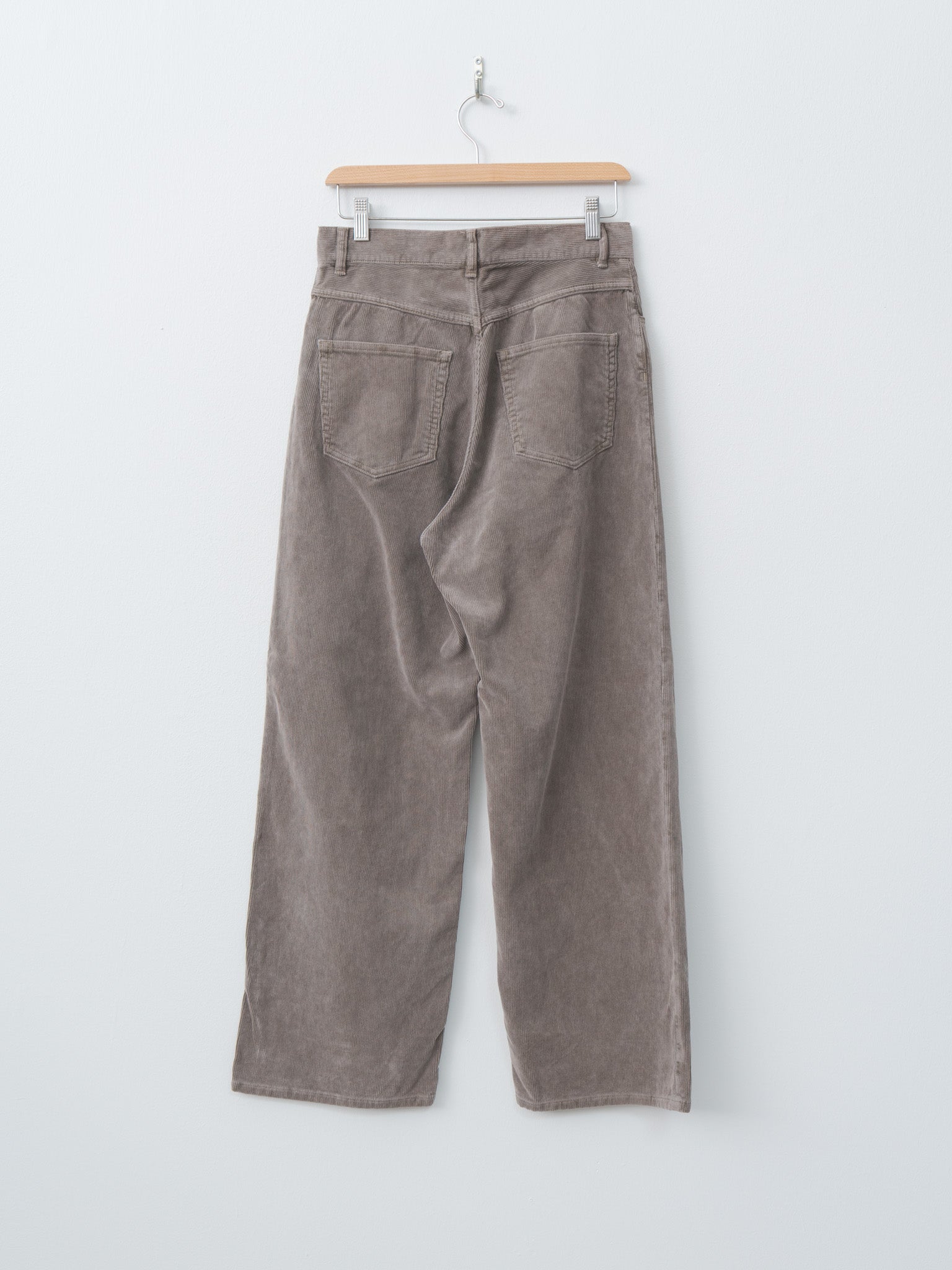 Pigment Dyed Finx Corduroy Wide 5P Pants - Olive Brown