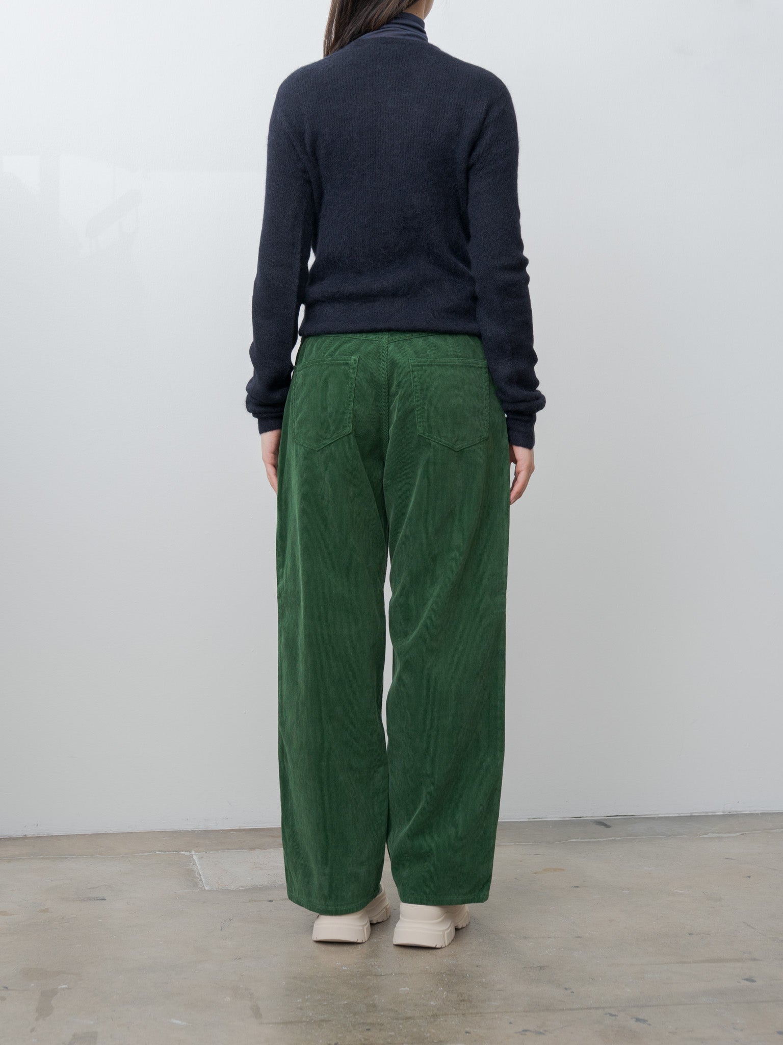 Pigment Dyed Finx Corduroy Wide 5P Pants - Forest Green