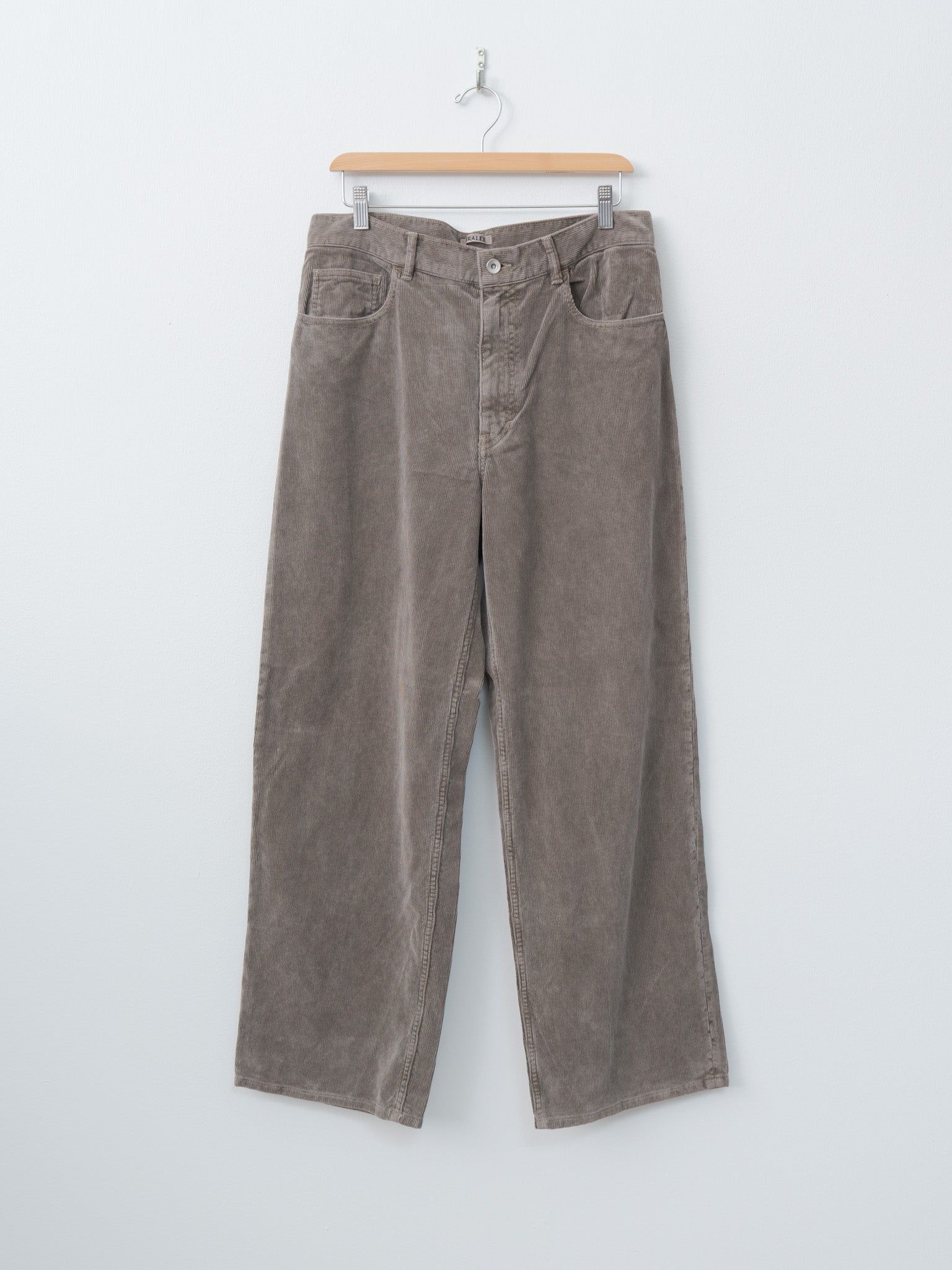 Pigment Dyed Finx Corduroy Wide 5P Pants - Olive Brown