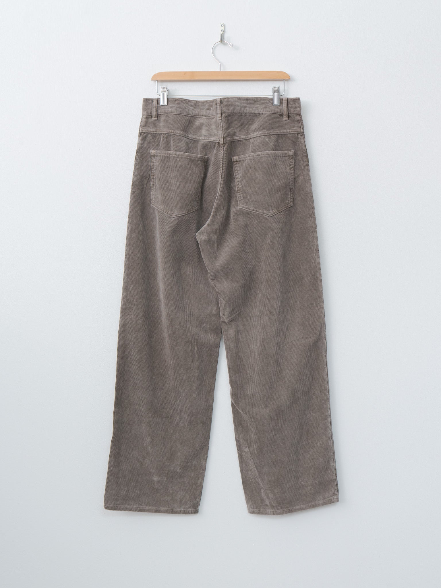 Pigment Dyed Finx Corduroy Wide 5P Pants - Olive Brown
