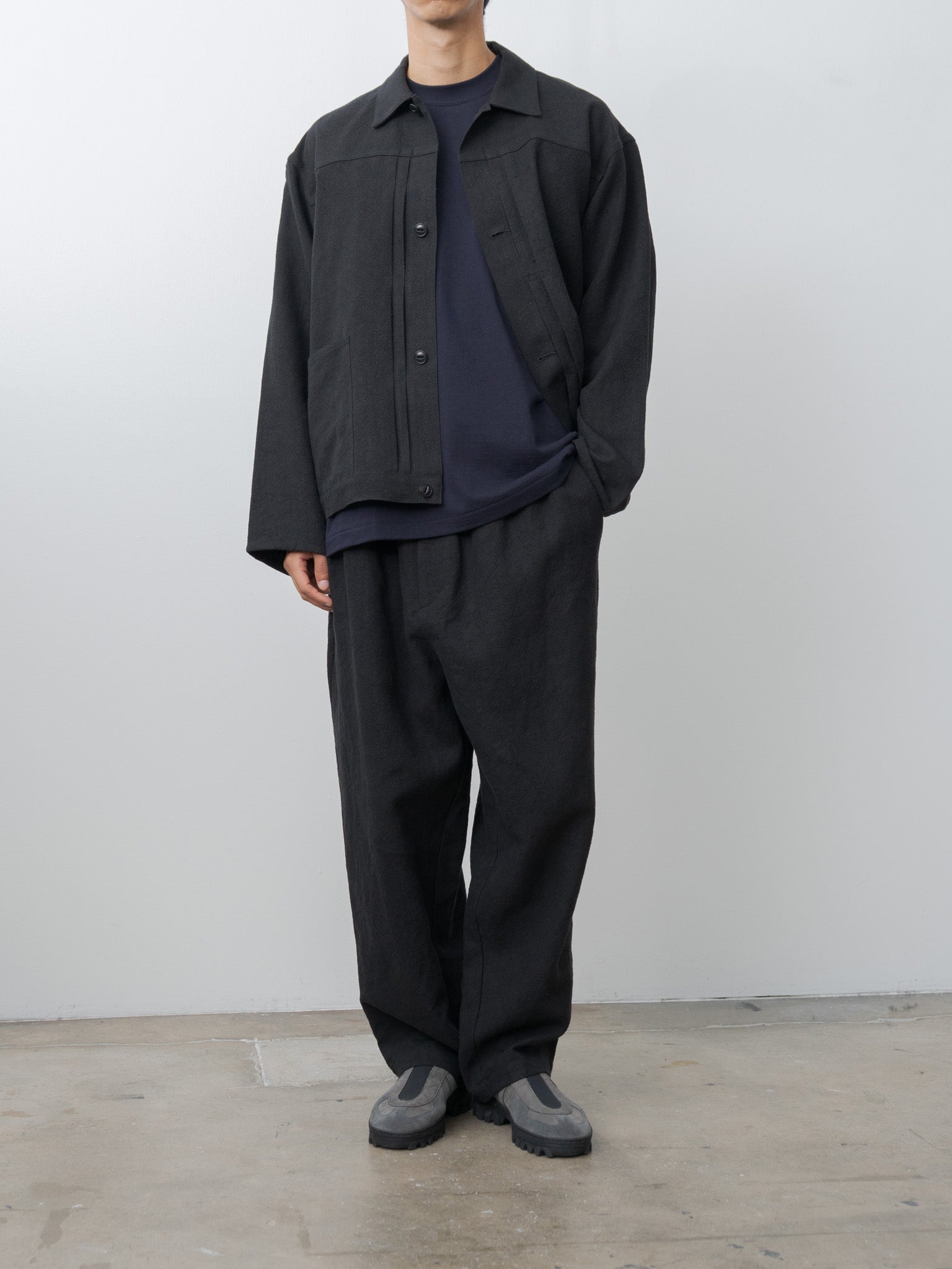 Max High Count Hemp Pleats Jacket - Black