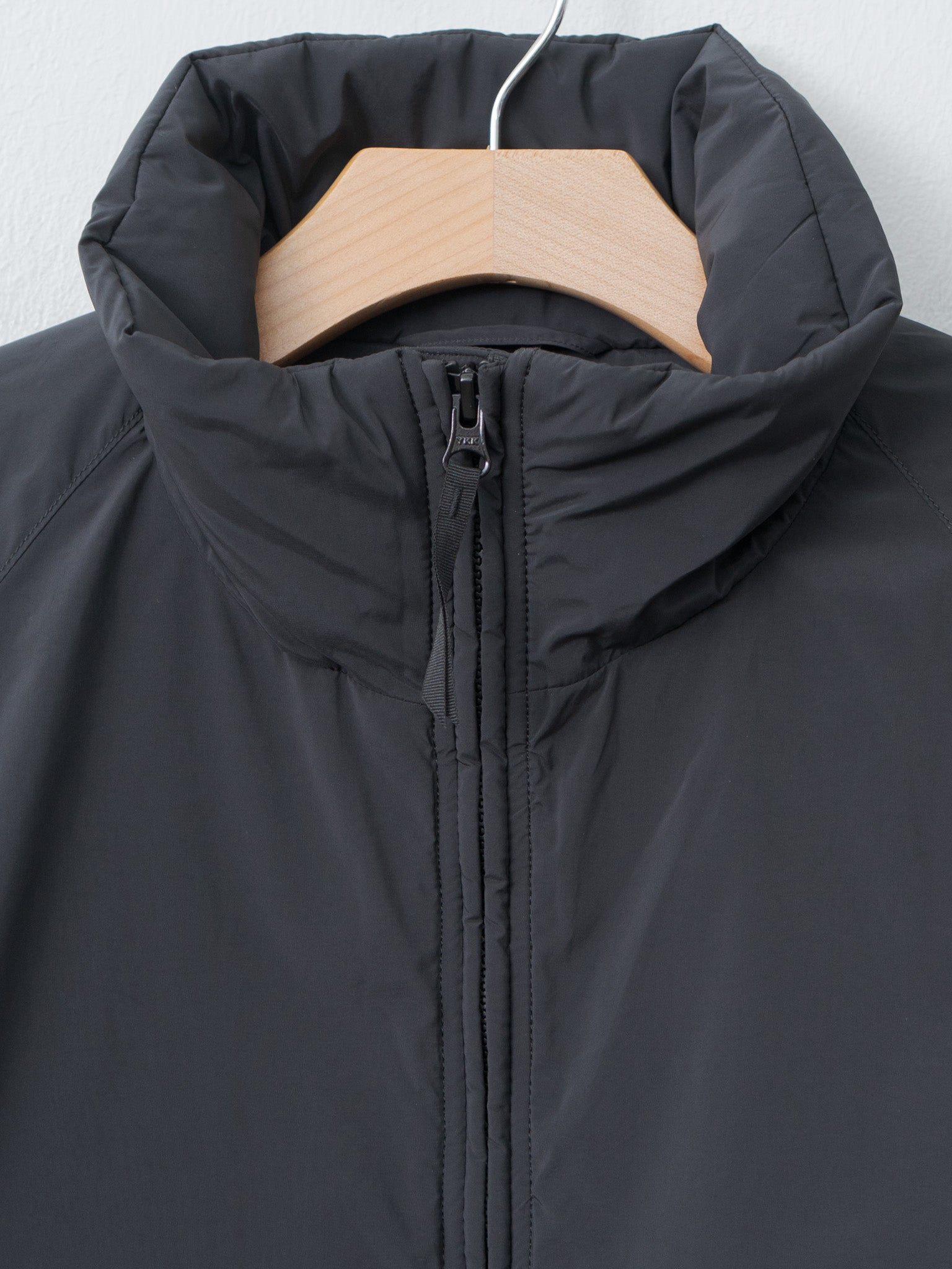 Poly Nylon Puffer Jacket - Black