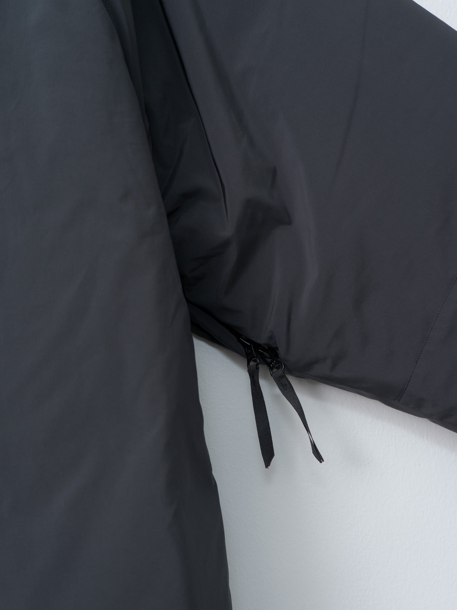 Poly Nylon Puffer Jacket - Black