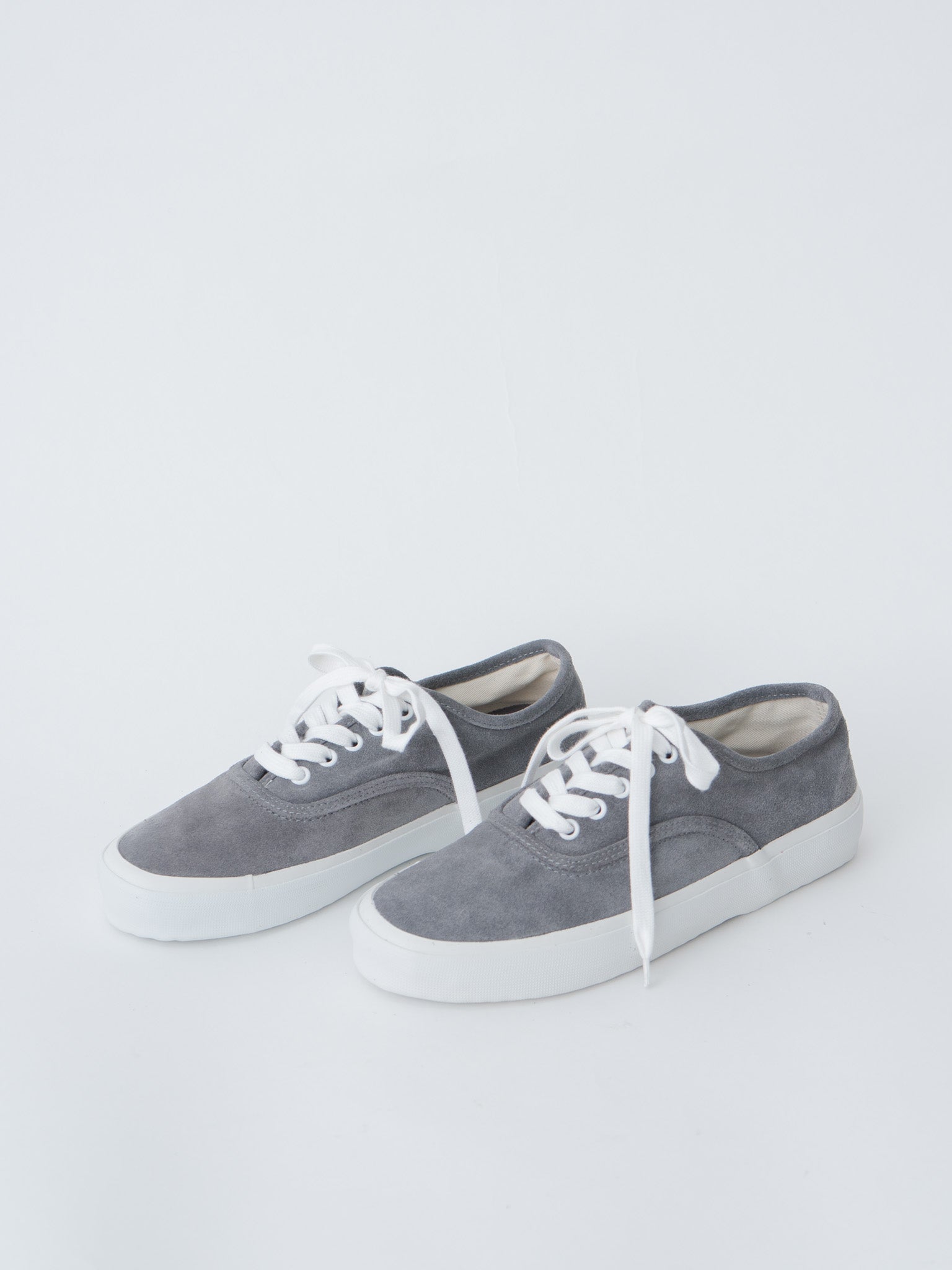 5851S US Navy Military Trainer - Gray Suede