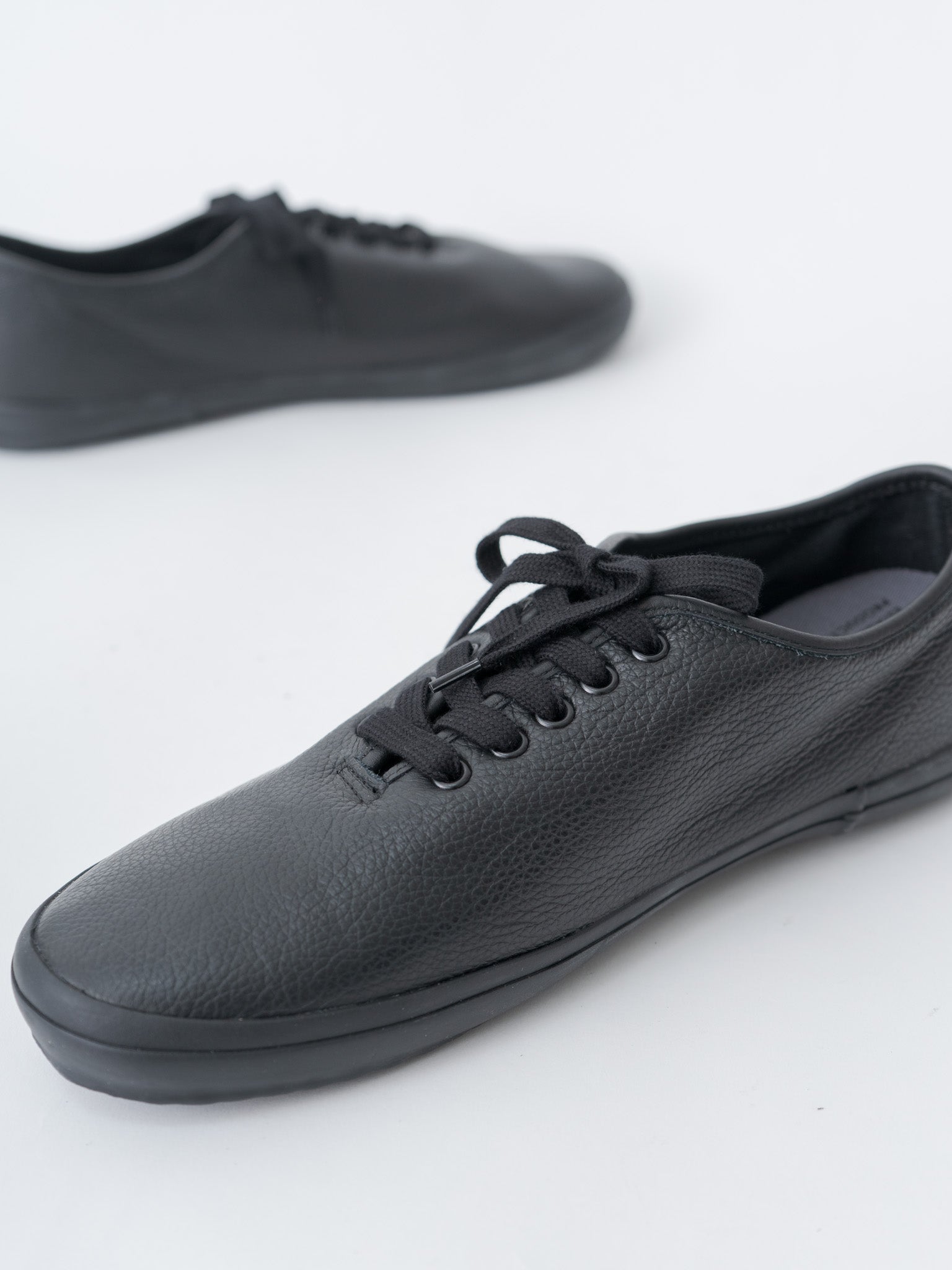 4600PL Swedish Military Trainer - Black (restocked)