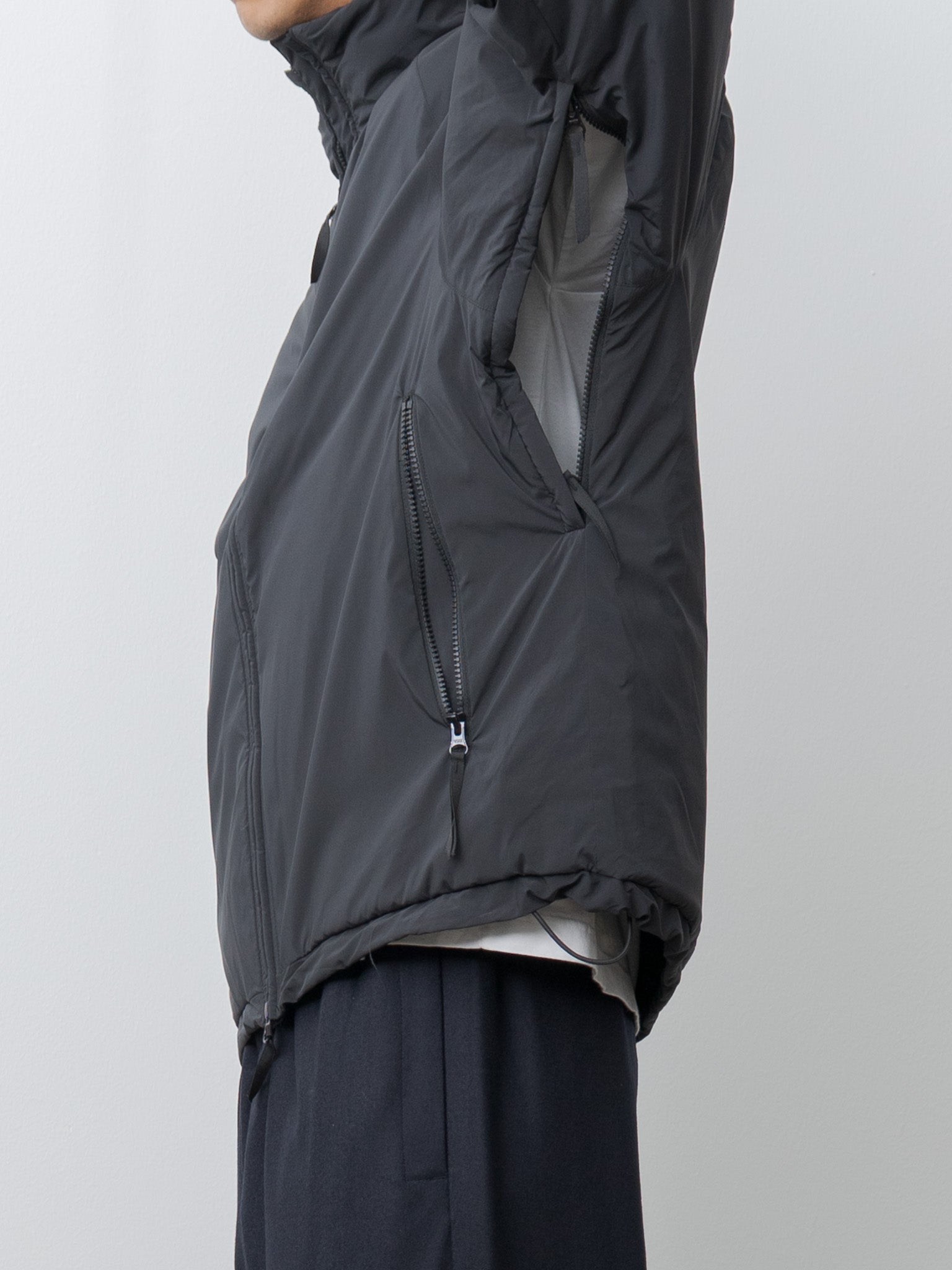 Poly Nylon Puffer Jacket - Black