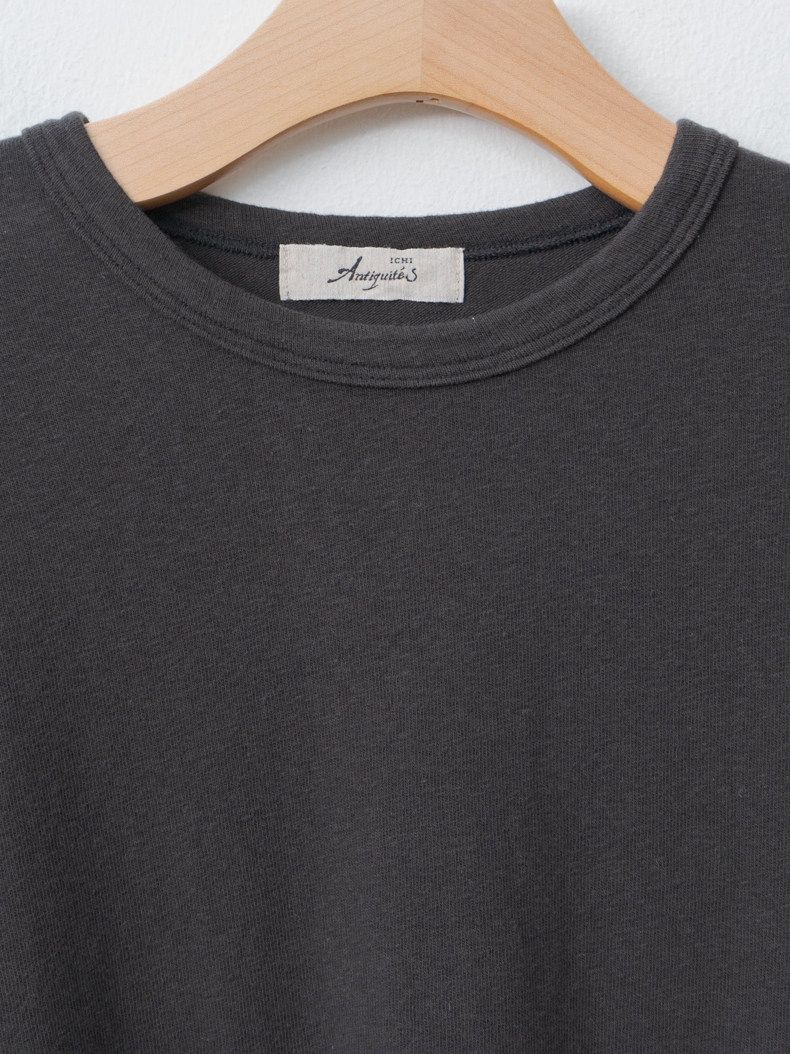 Long Sleeve T-Shirt - Black