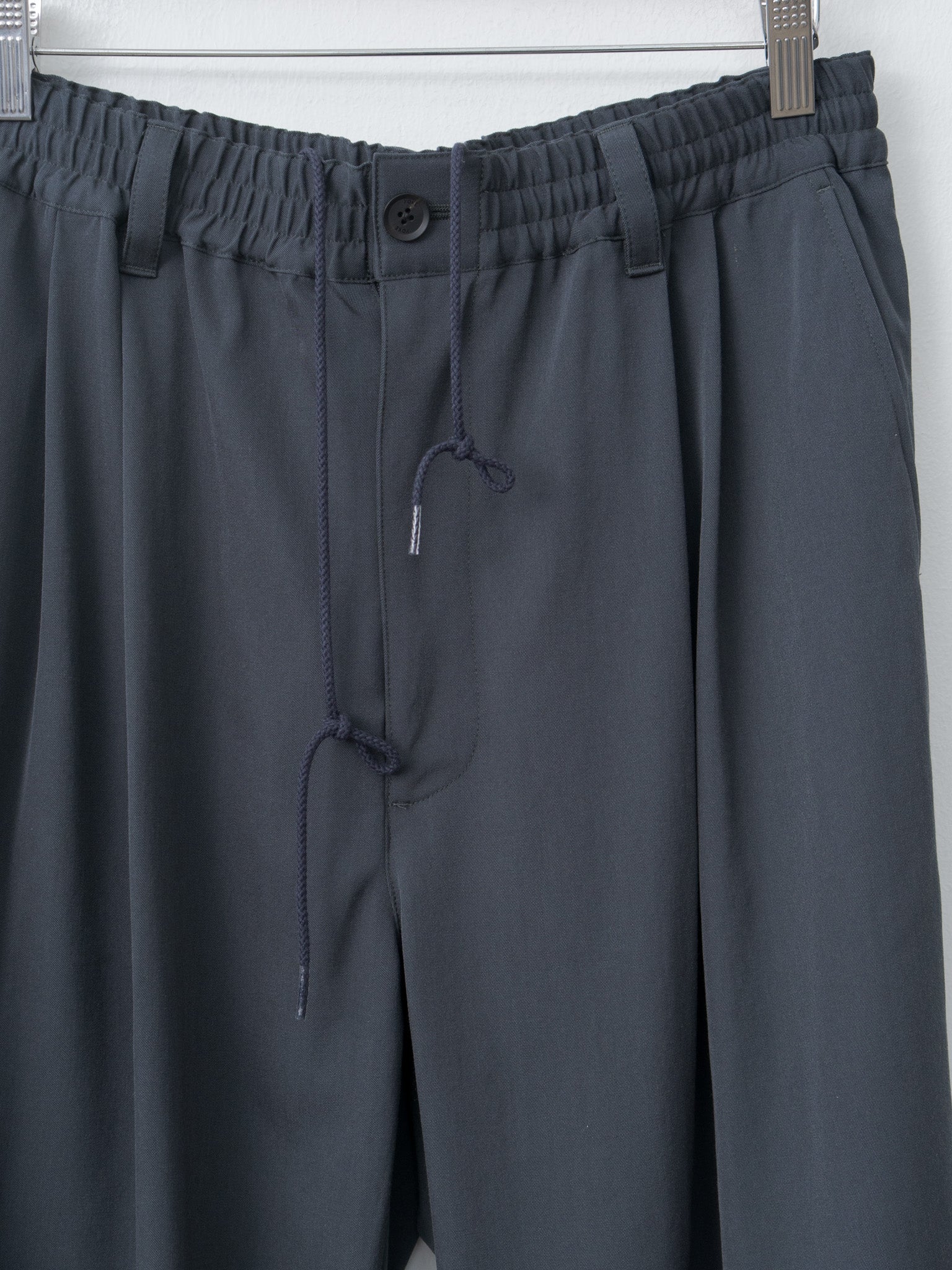 Wool Washer Twill 2pleated Wide-leg Easy Trousers - Navy