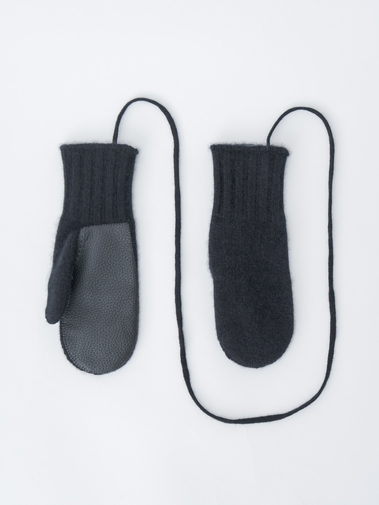 Baby Cashmere Knit Mittens - Top Black
