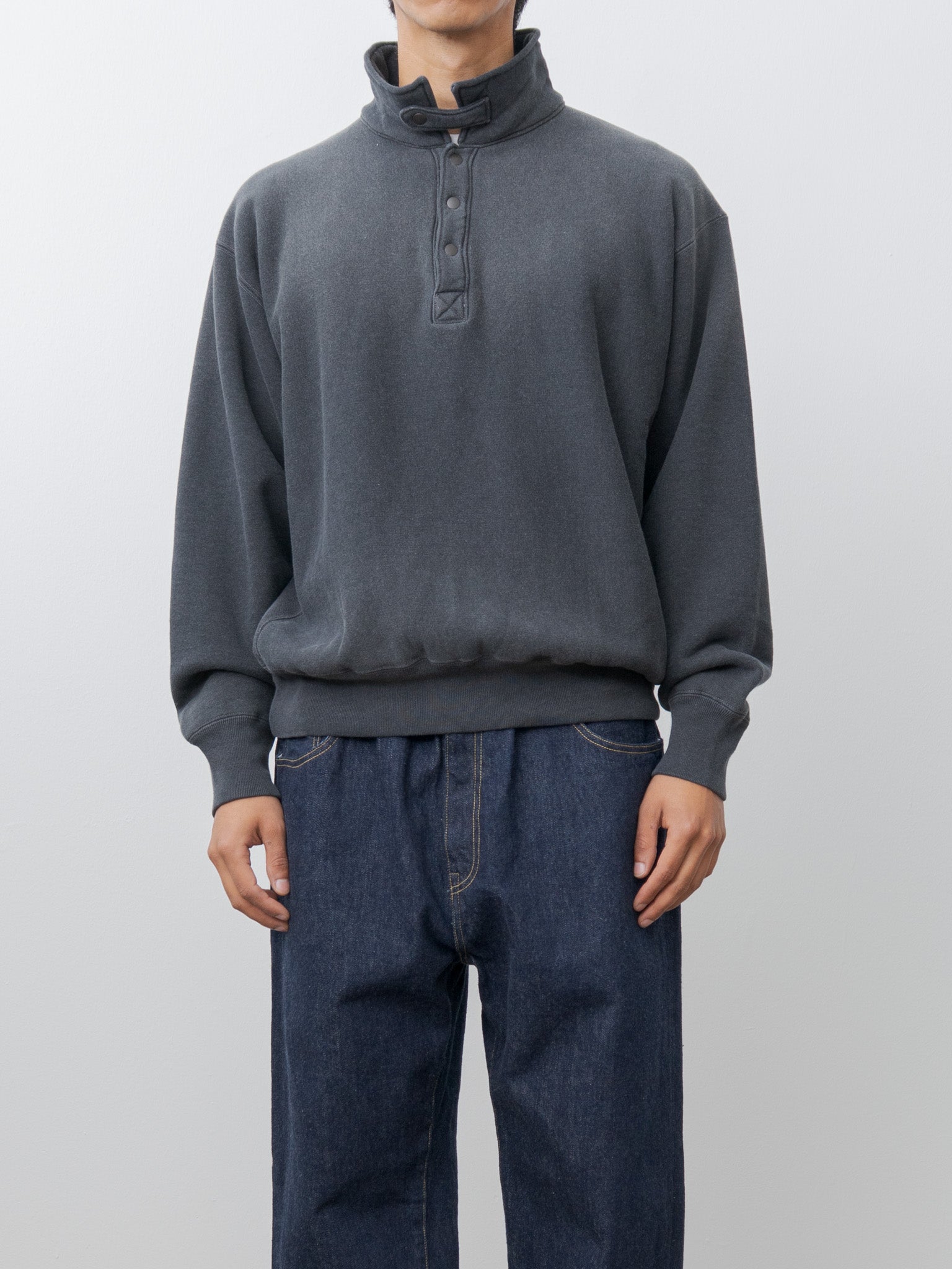 Heavy Weight Fleece Bleach Snap P/O - Charcoal