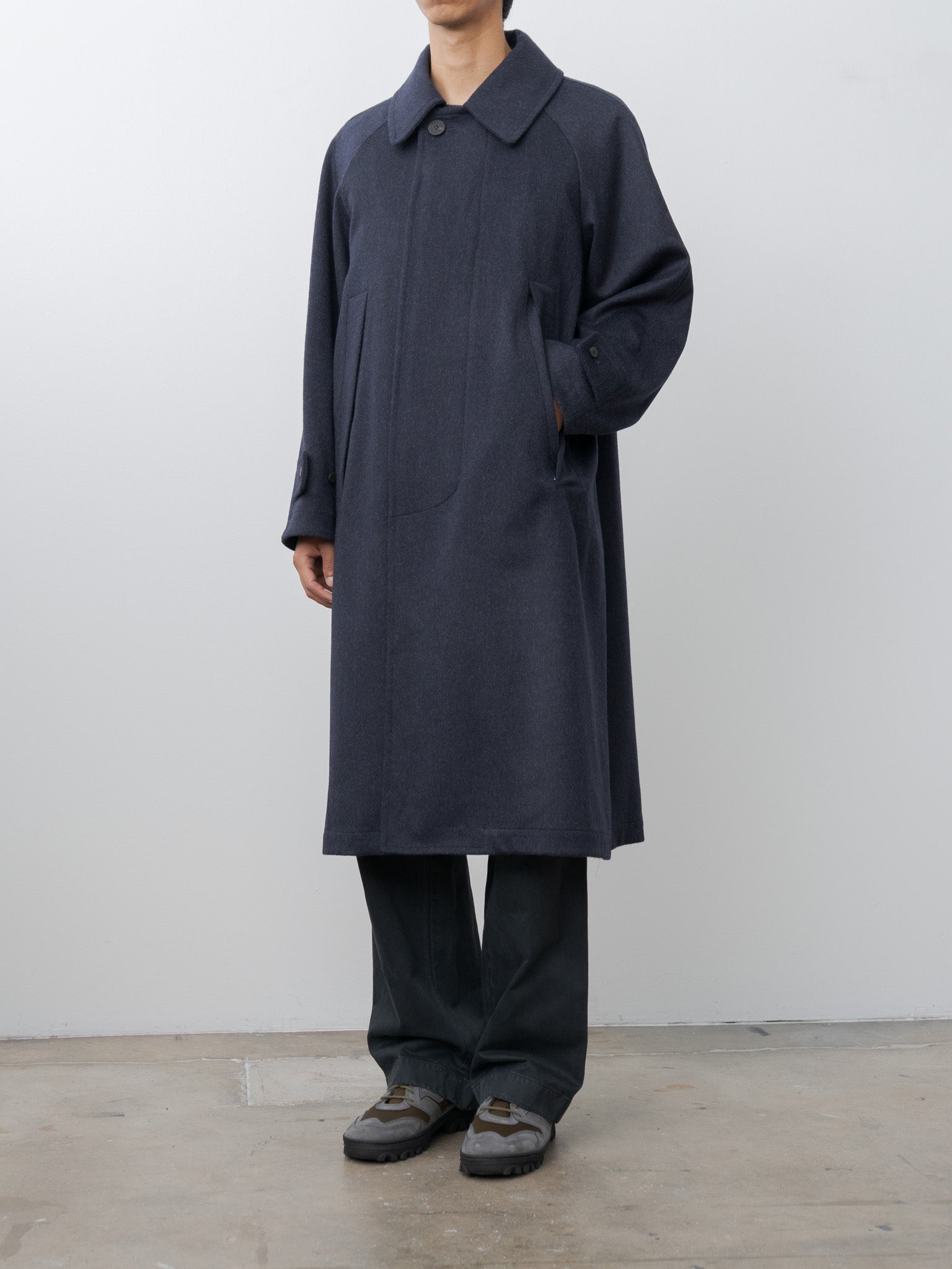 Austria Himalaya Loden Inverted Pleats Balmacaan Coat - Navy