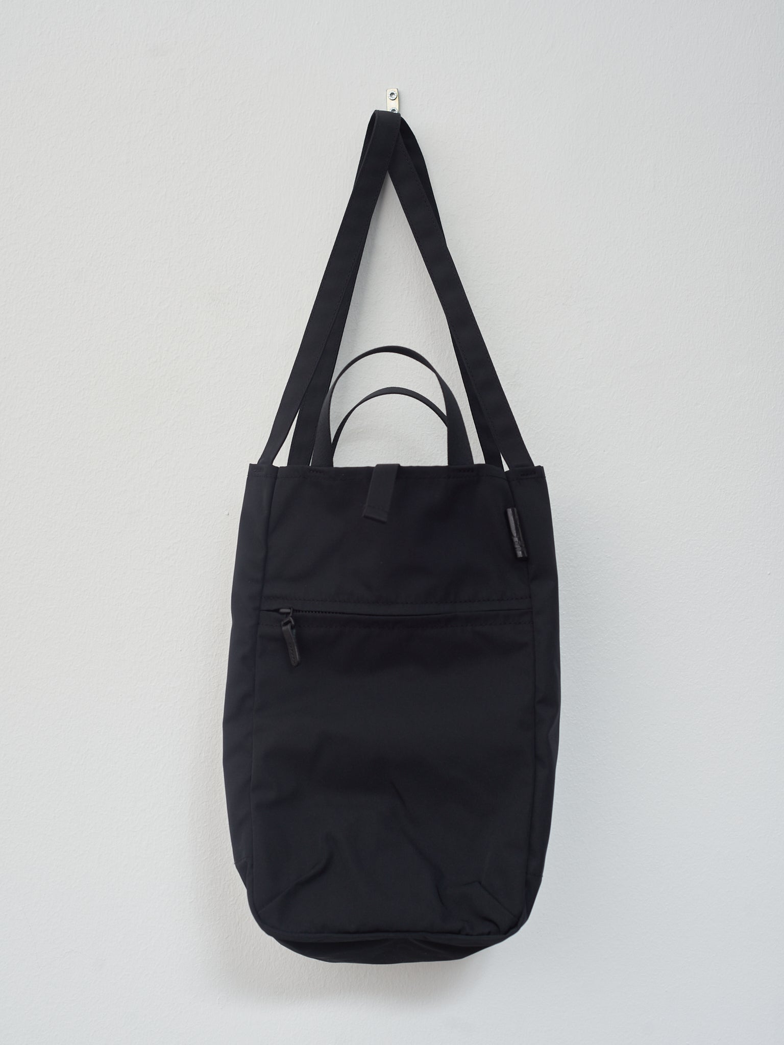 Namu Shop - Amiacalva Gabardine 2-Way Zippy Tote - Black