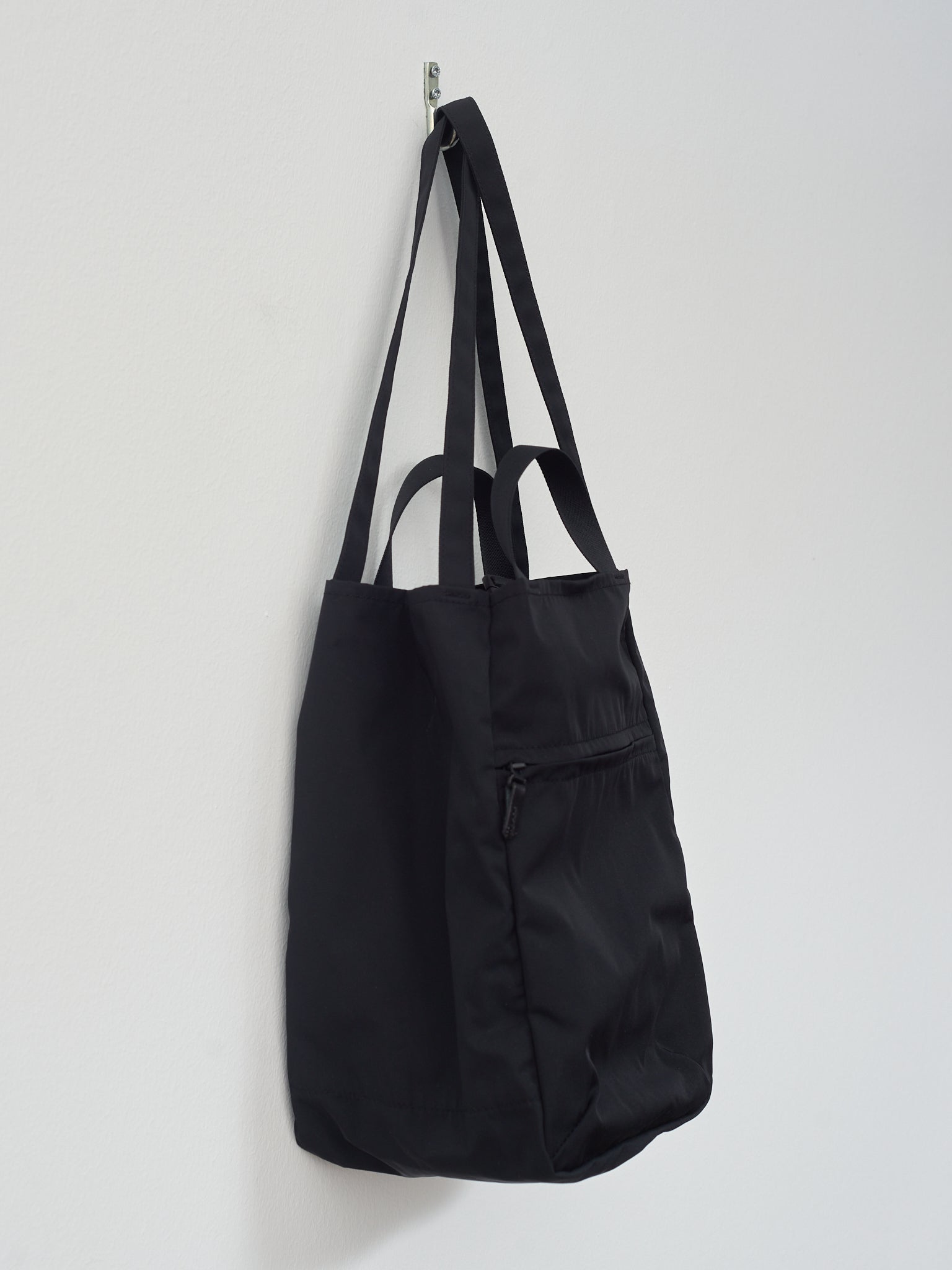 Namu Shop - Amiacalva Gabardine 2-Way Zippy Tote - Black