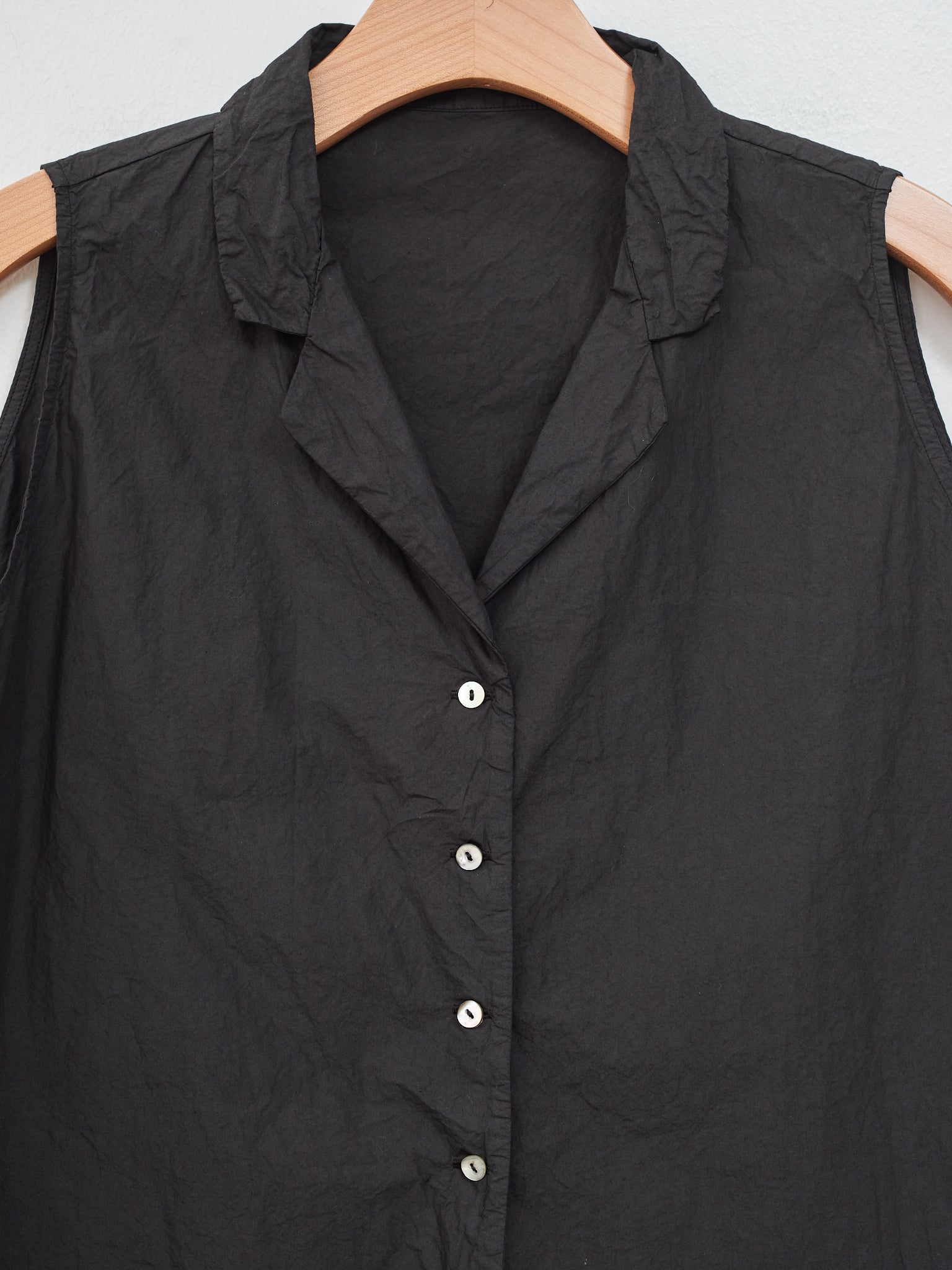 Namu Shop - Album di Famiglia Sleeveless Collar Shirt TC - Black