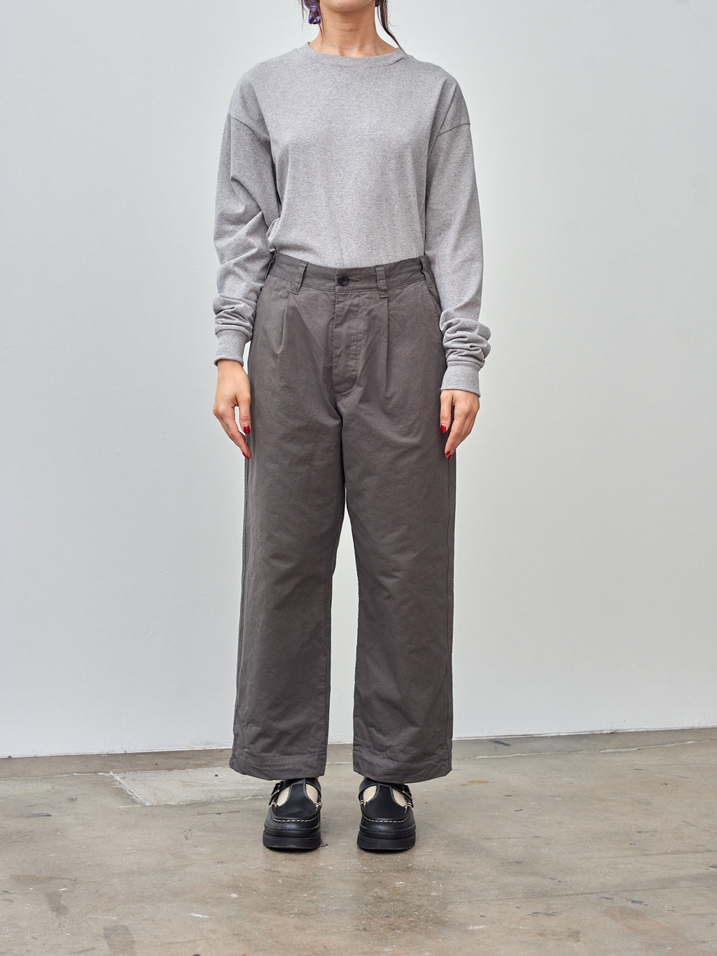 Namu Shop - Veritecoeur Straight Tuck Pants - Gray