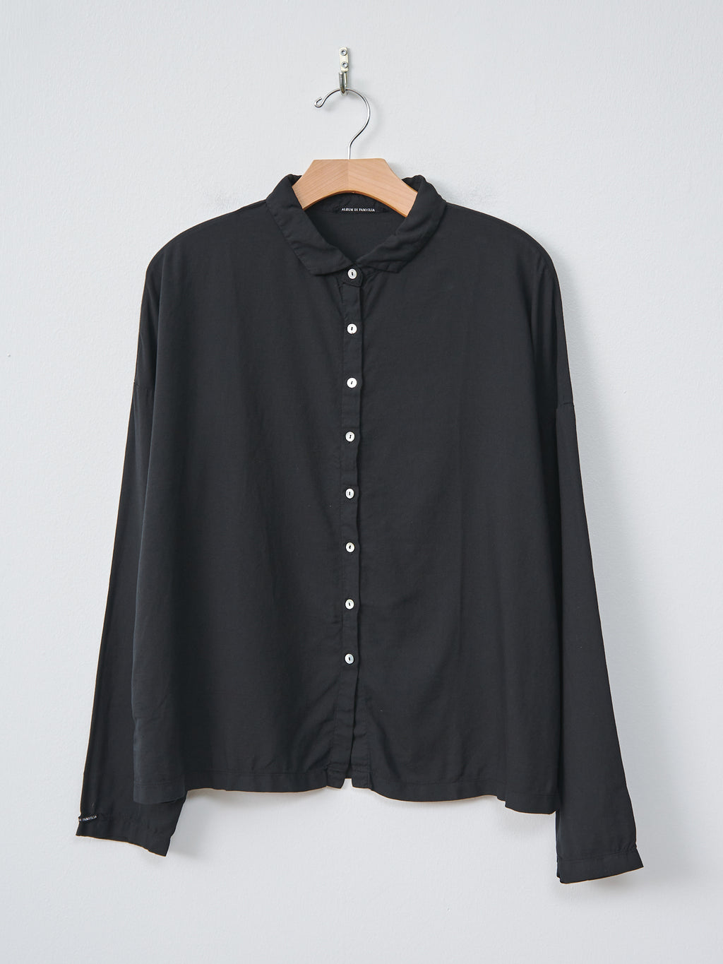 Namu Shop - Album di Famiglia Short Collar Shirt TVC - Black