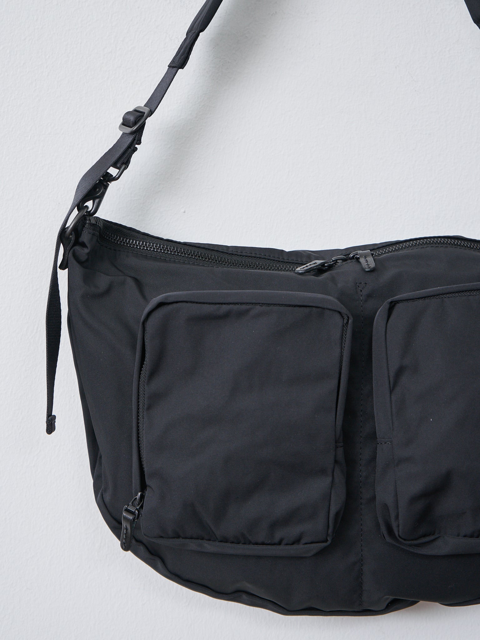 Namu Shop - Amiacalva Gabardine Bodybag - Black