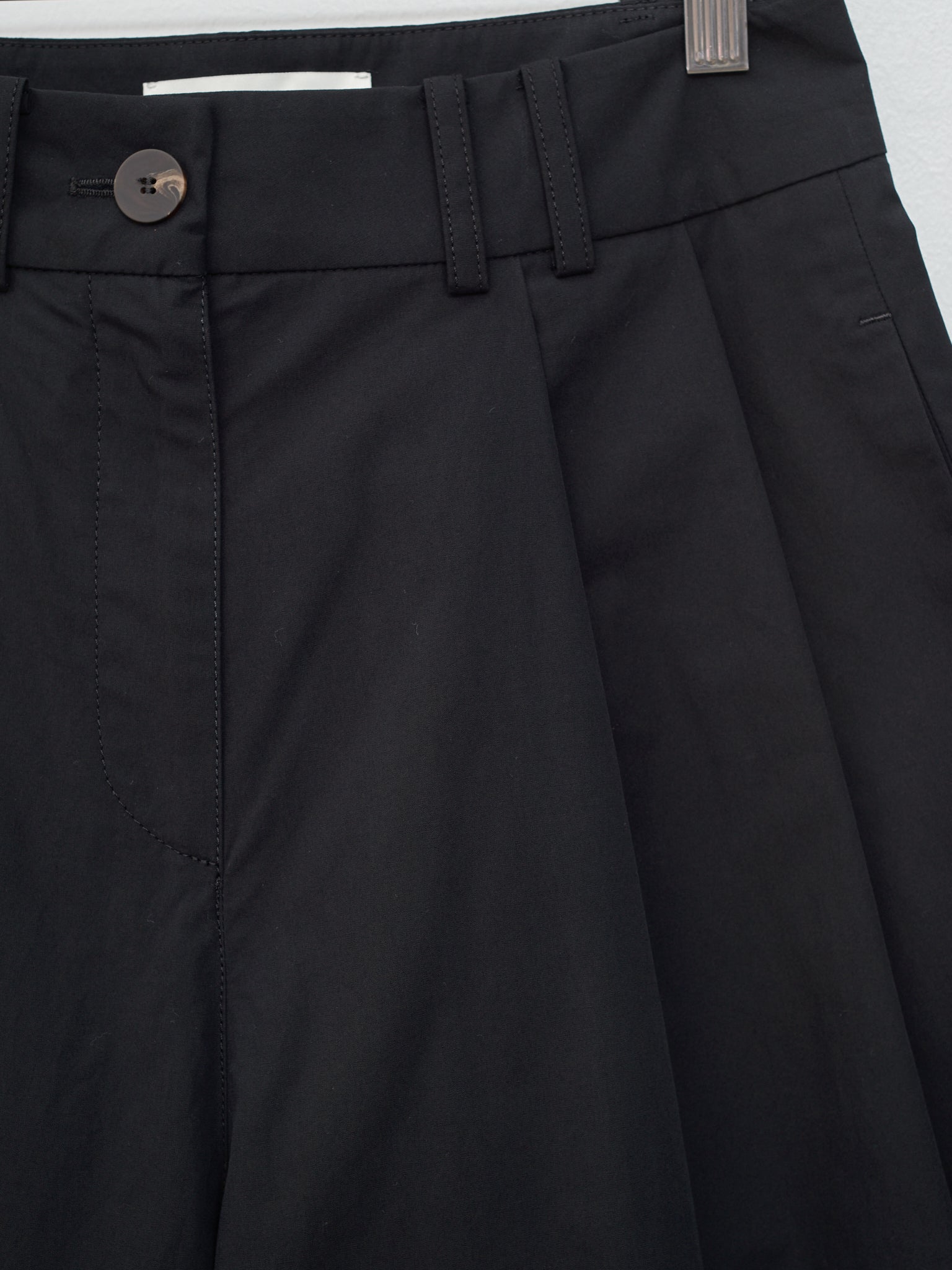 パンツ STUDIO NICHOLSON Women Shorts  Burmudas TOBA SNW 1223 095 B Womens Shorts | Modular Wardrobe Basics | Shorts For Capsule