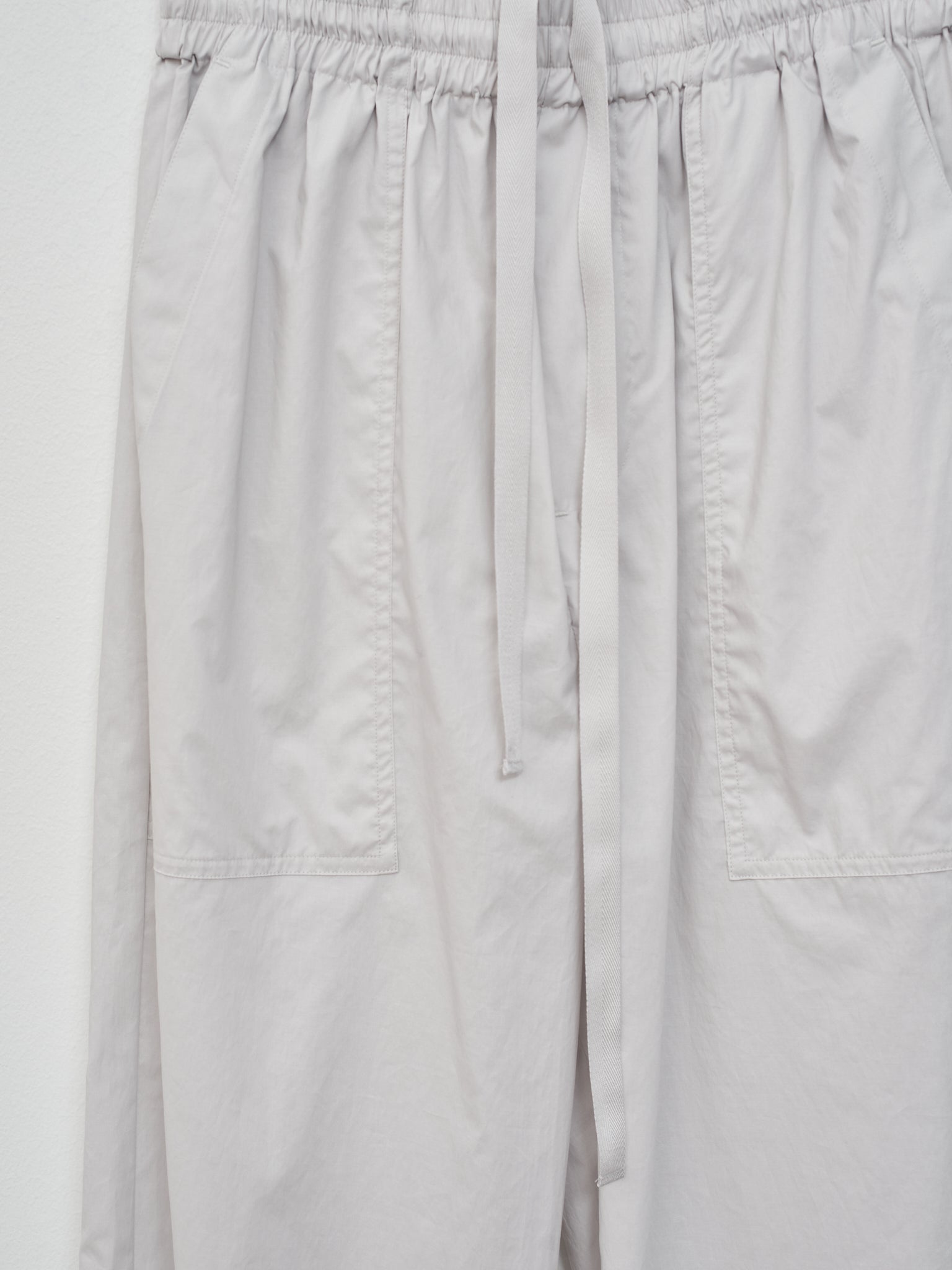 Namu Shop - Nicholson & Nicholson Harby Poplin Trouser - Light Gray
