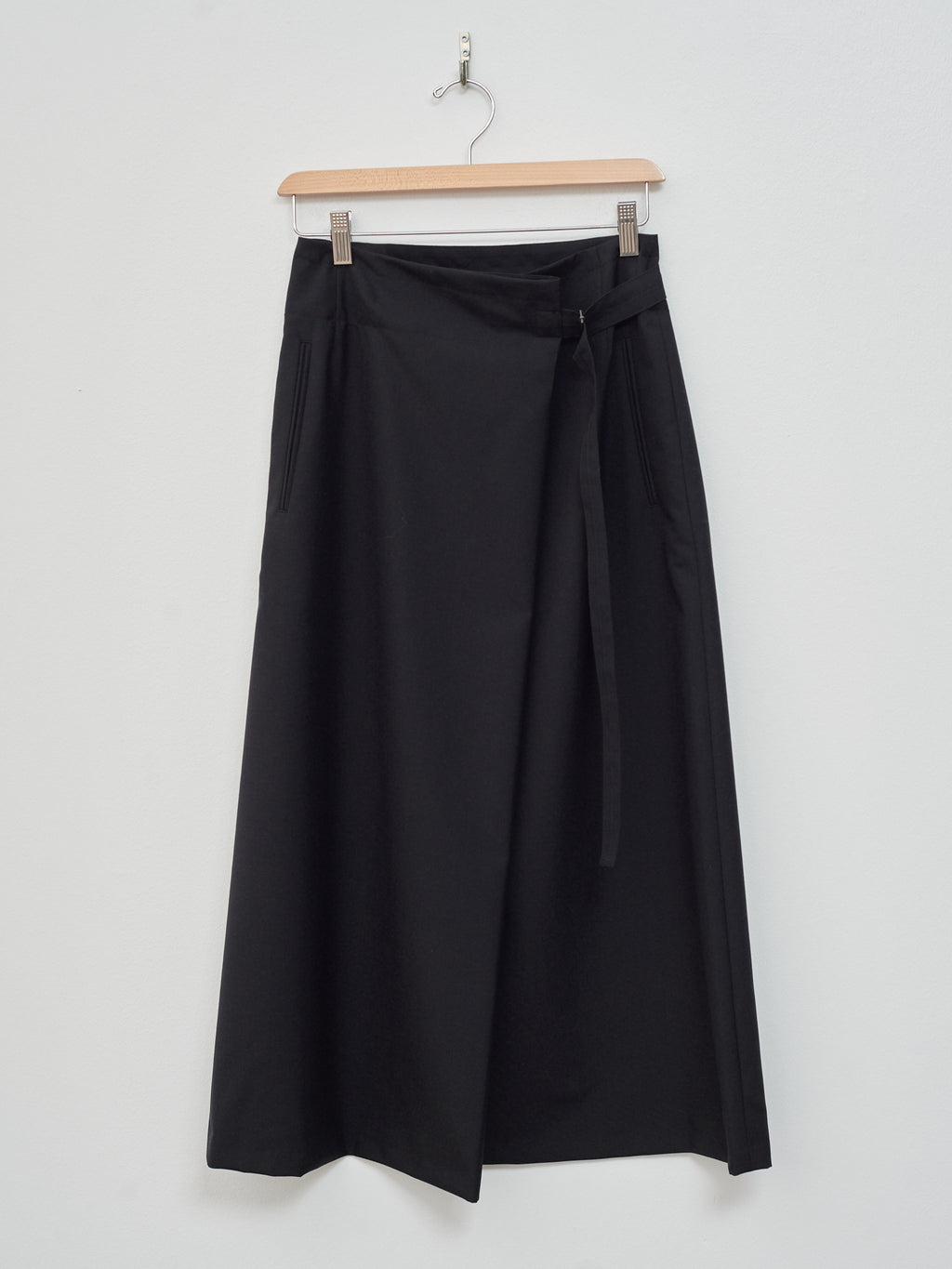 Namu Shop - Aton Wool Tropical Washed Skirt - Black