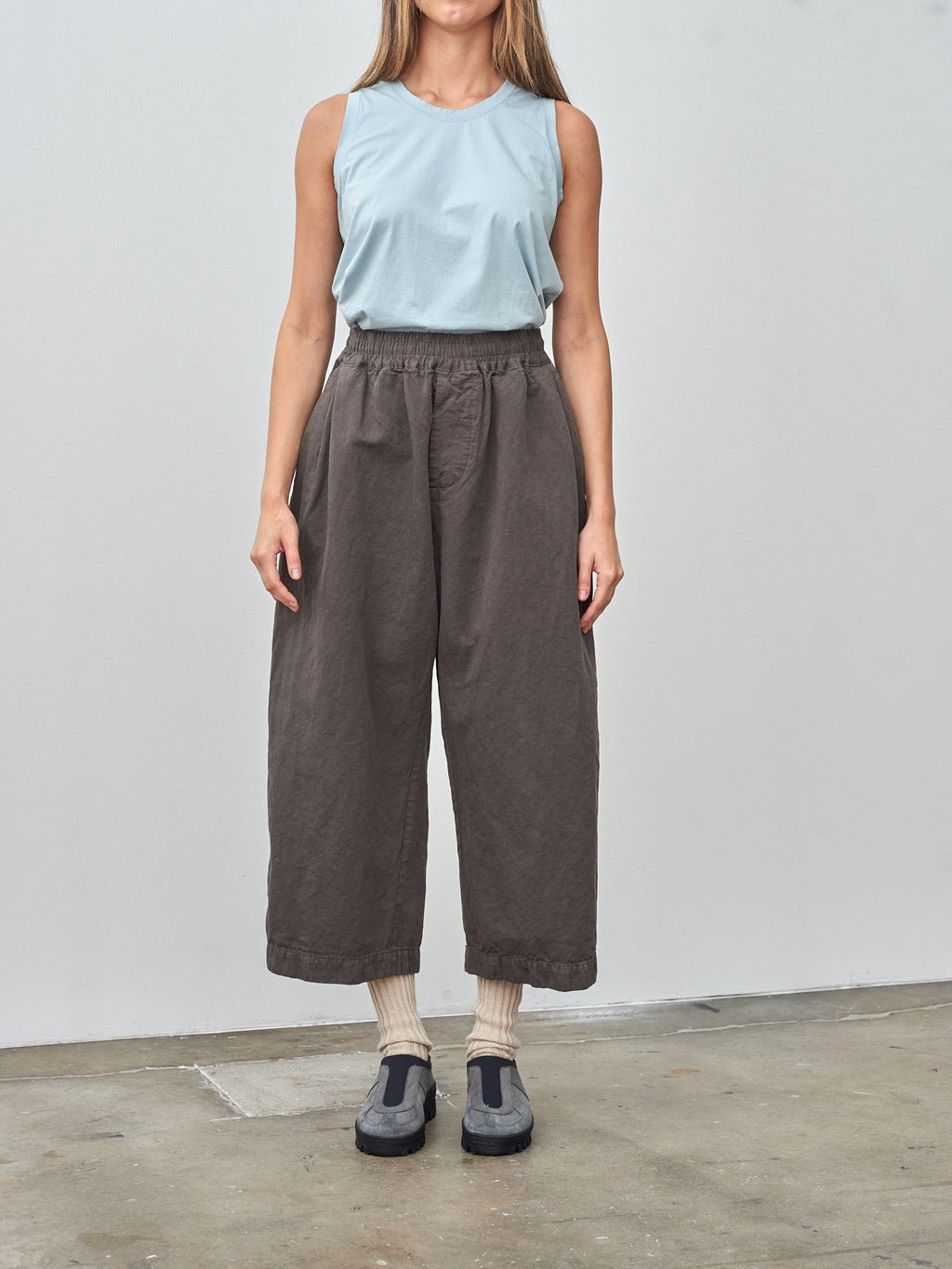 Namu Shop - Veritecoeur Garment Dyed Tuck Pants -Sumi Gray