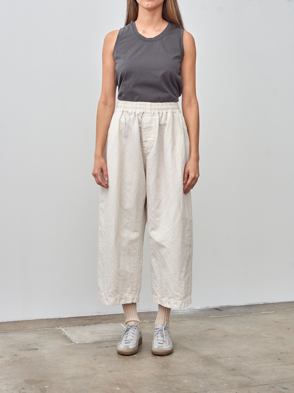 Namu Shop - Veritecoeur Garment Dyed Tuck Pants - Ice Cream