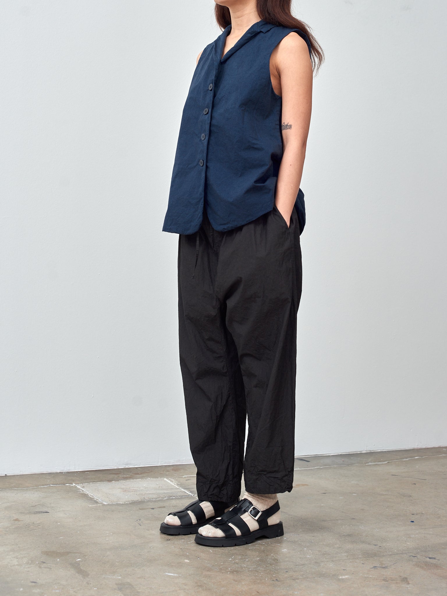Navy sleeveless blazer hotsell