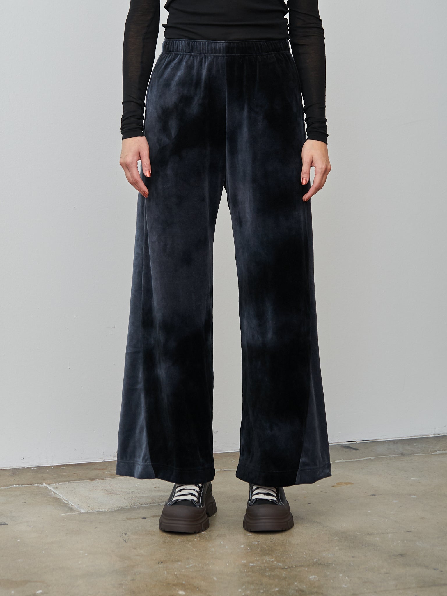 Namu Shop - Unfil Tie-Dyed Cotton Velour Pants - Black x Gray